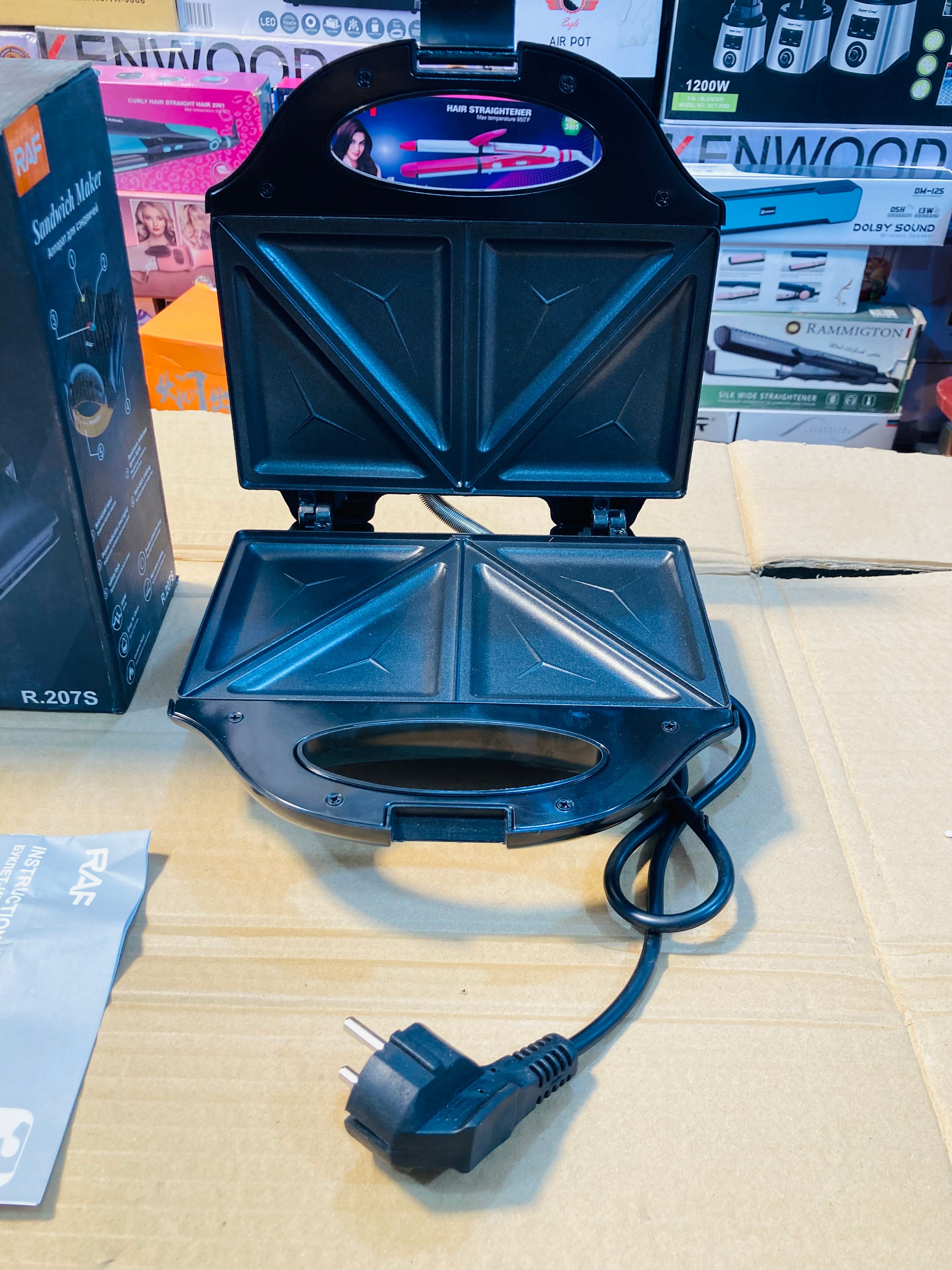 RAF 800W Non-Stick Sandwich Maker R.207S