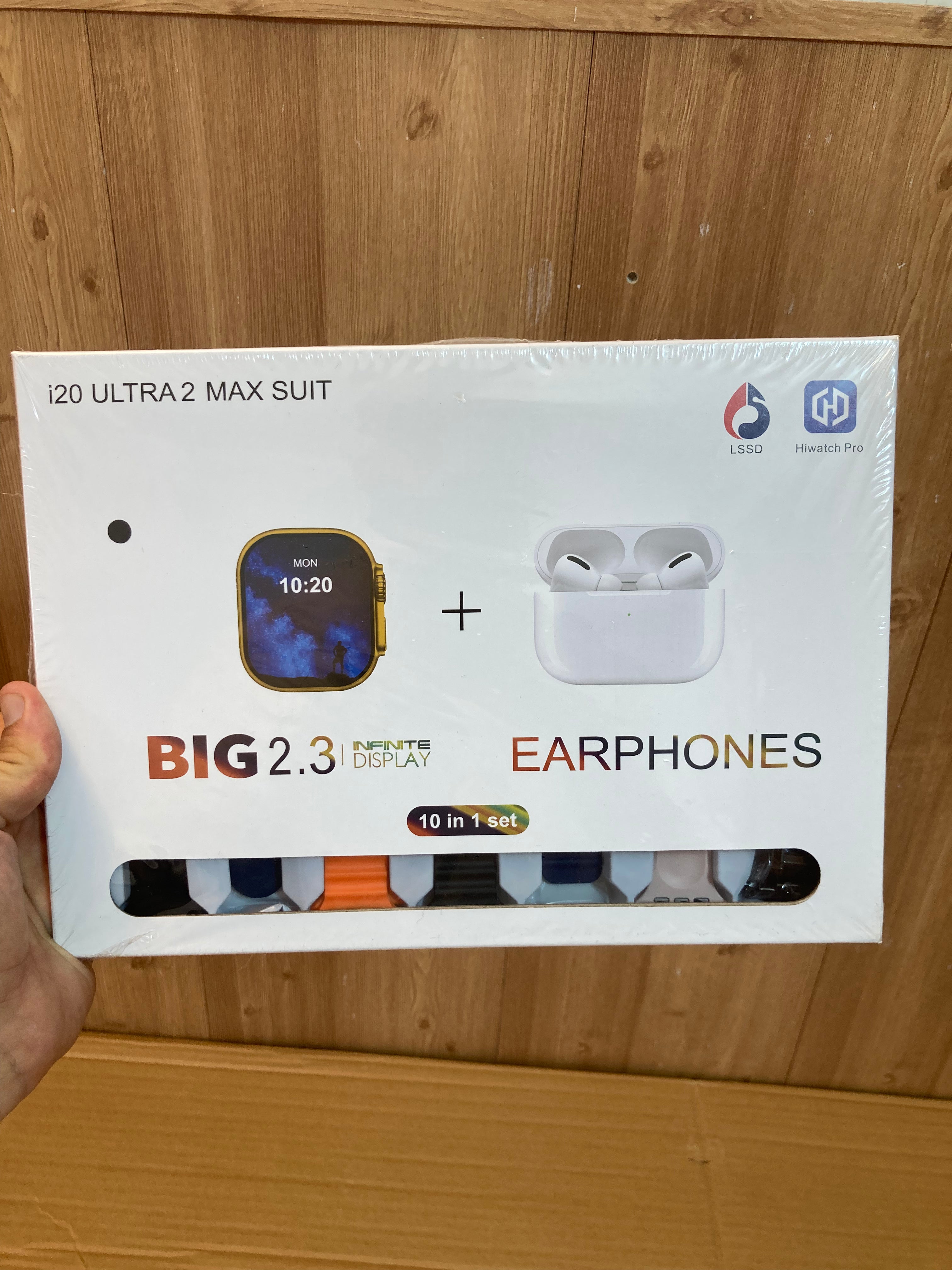 HIGH QUALITY SMART WATCHE WITH 7 STRAPS & AirPods