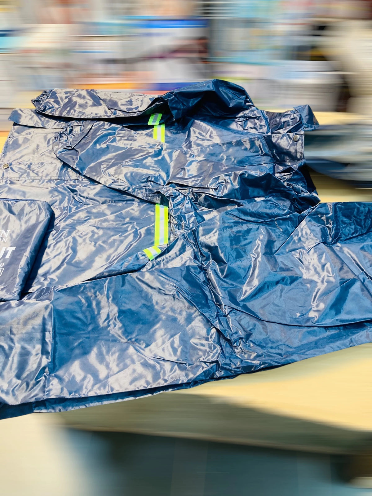 Rain Fashion Waterproof 2-Piece Rain Suit with High-Visibility Reflective Strip & Storage Bag NO: 150