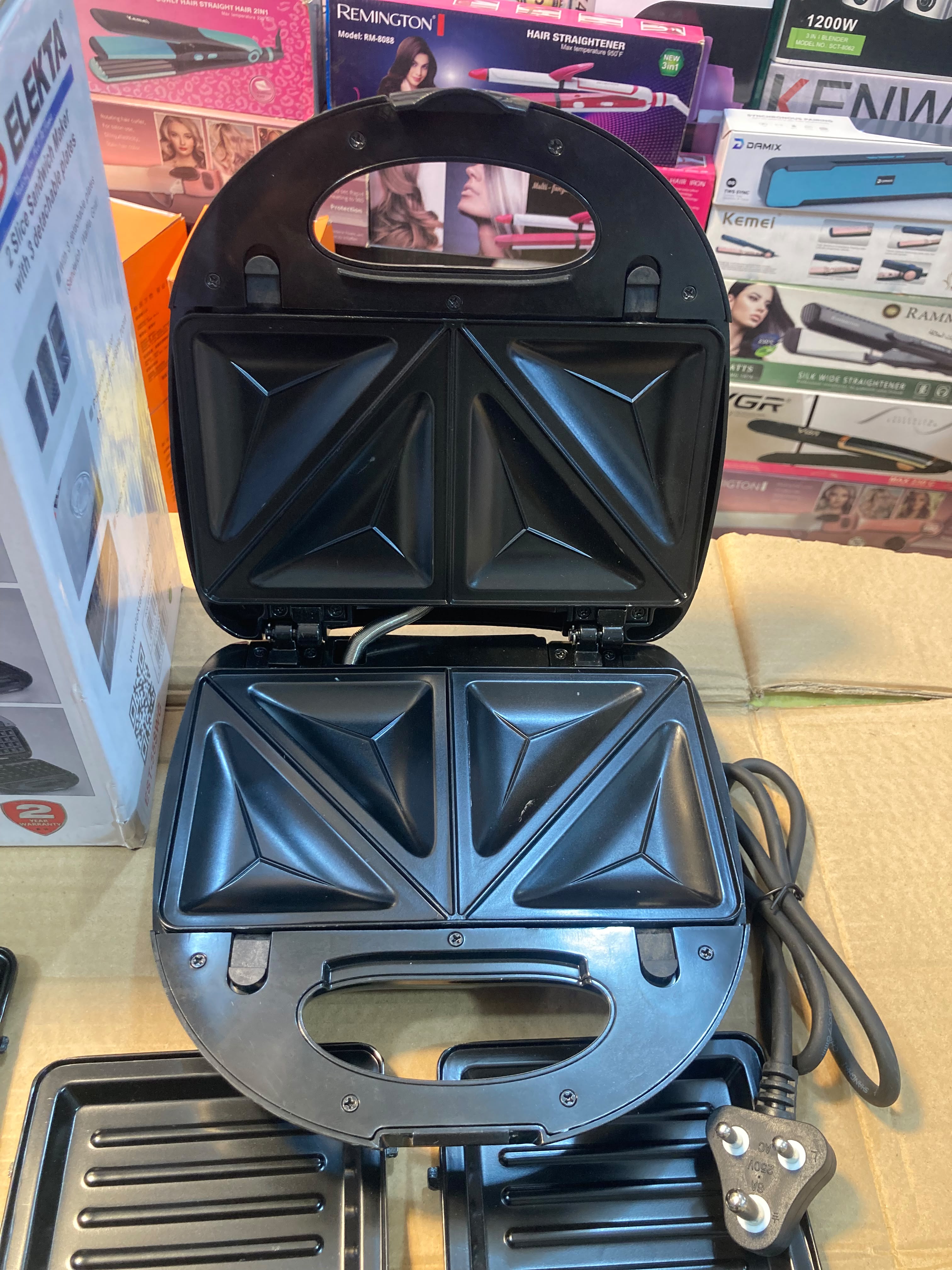 Elekta 3 in 1 Sandwich and Grill Maker 700W EST-55SWG