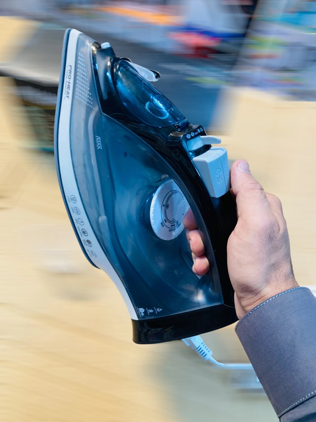 Philips Super ST Comfort Steam Iron 2400W Quick Heat-Up Electric Clothing Iron with Dry & Steam Functions,Overheating Protection & Adjustable Temperature Control