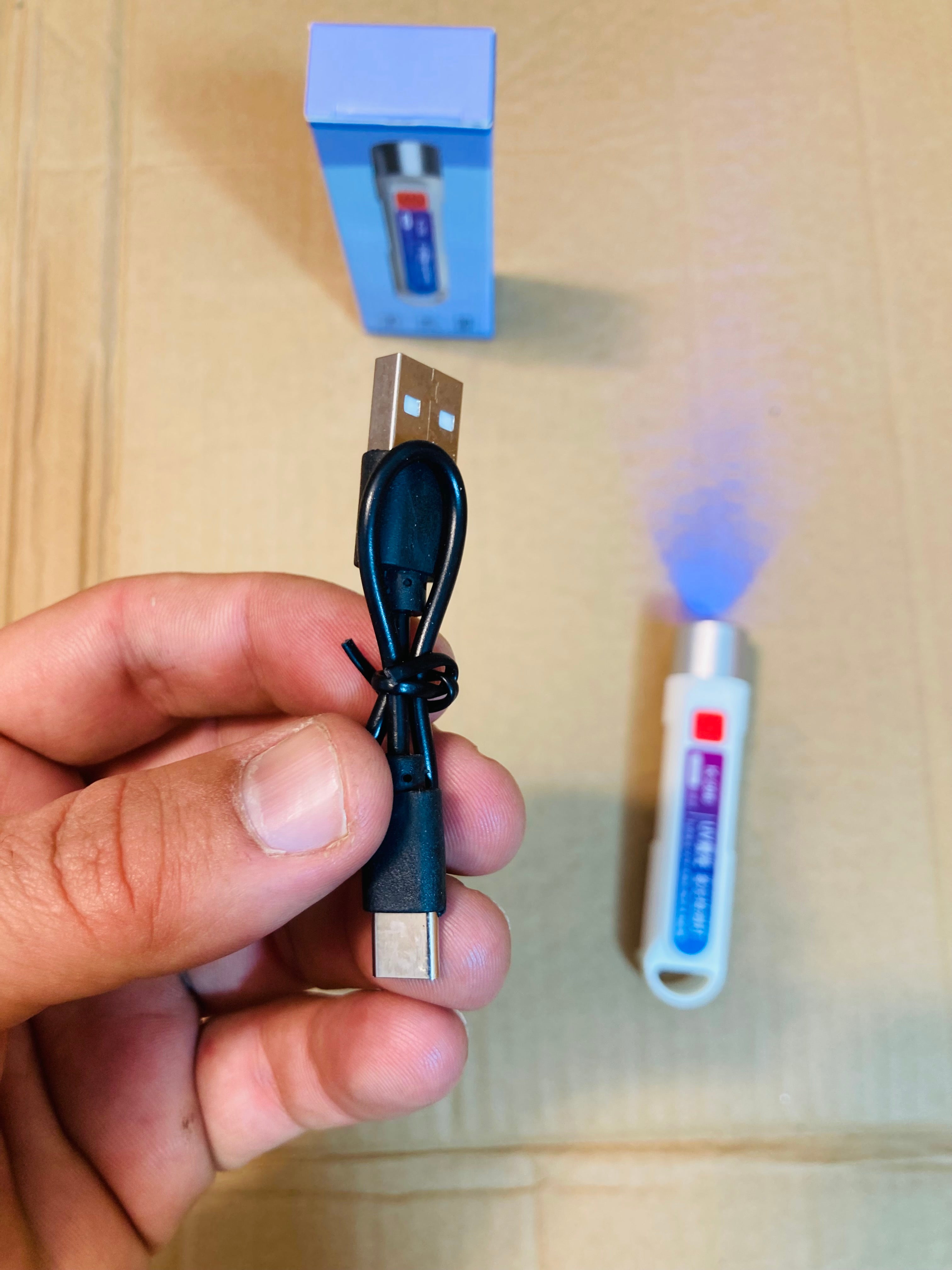 Rechargeable Banknote Counterfeit Checking Torch - Fake Currency Detector K-206