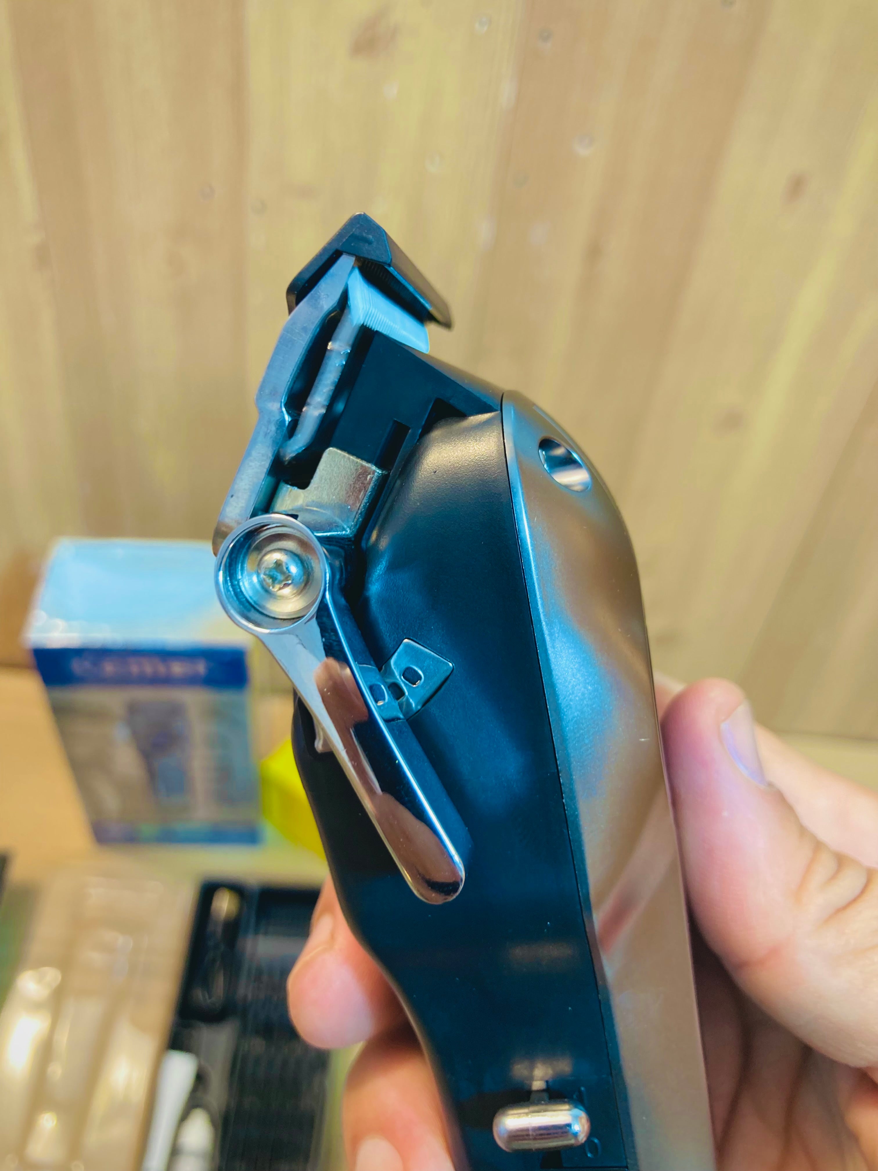 Kemei Digital Professional Rechargeable Hair Clipper & Trimmer KM-1551