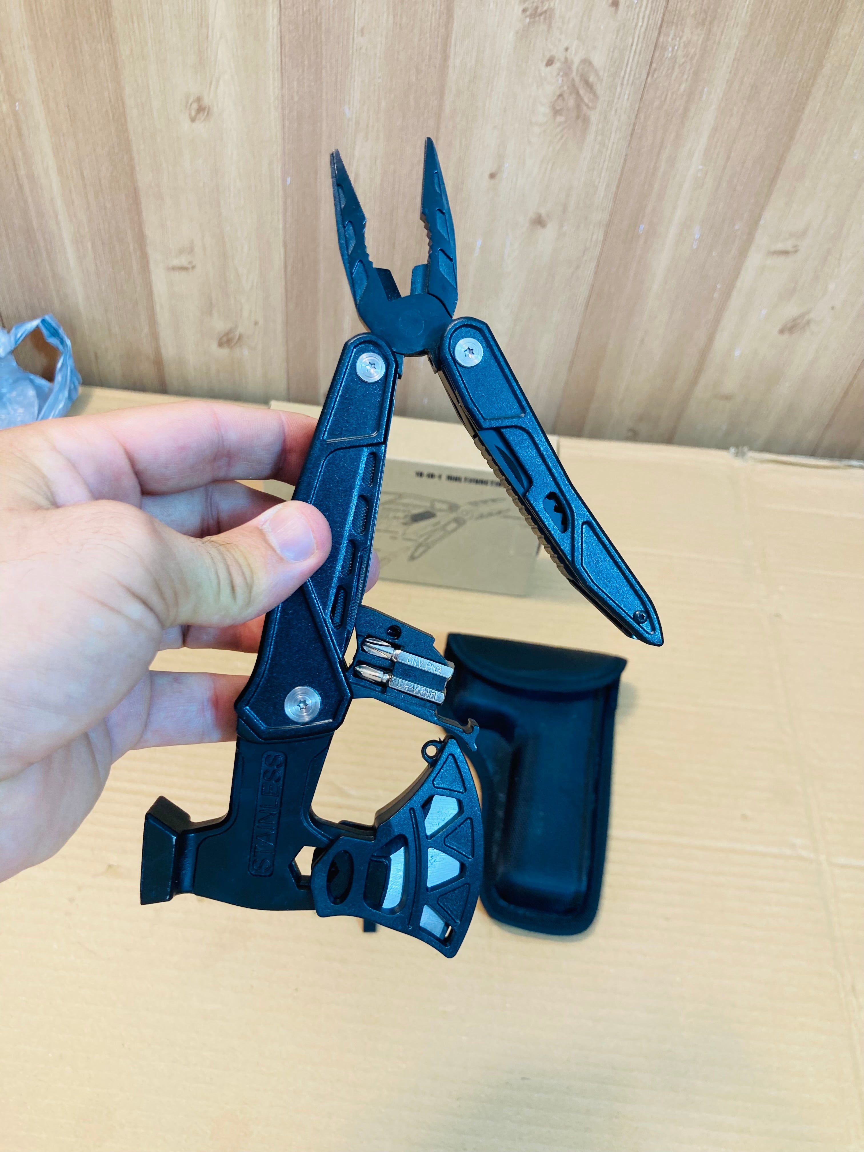 18in1 Camping Multifunctional Survival Hammer Axe Tool