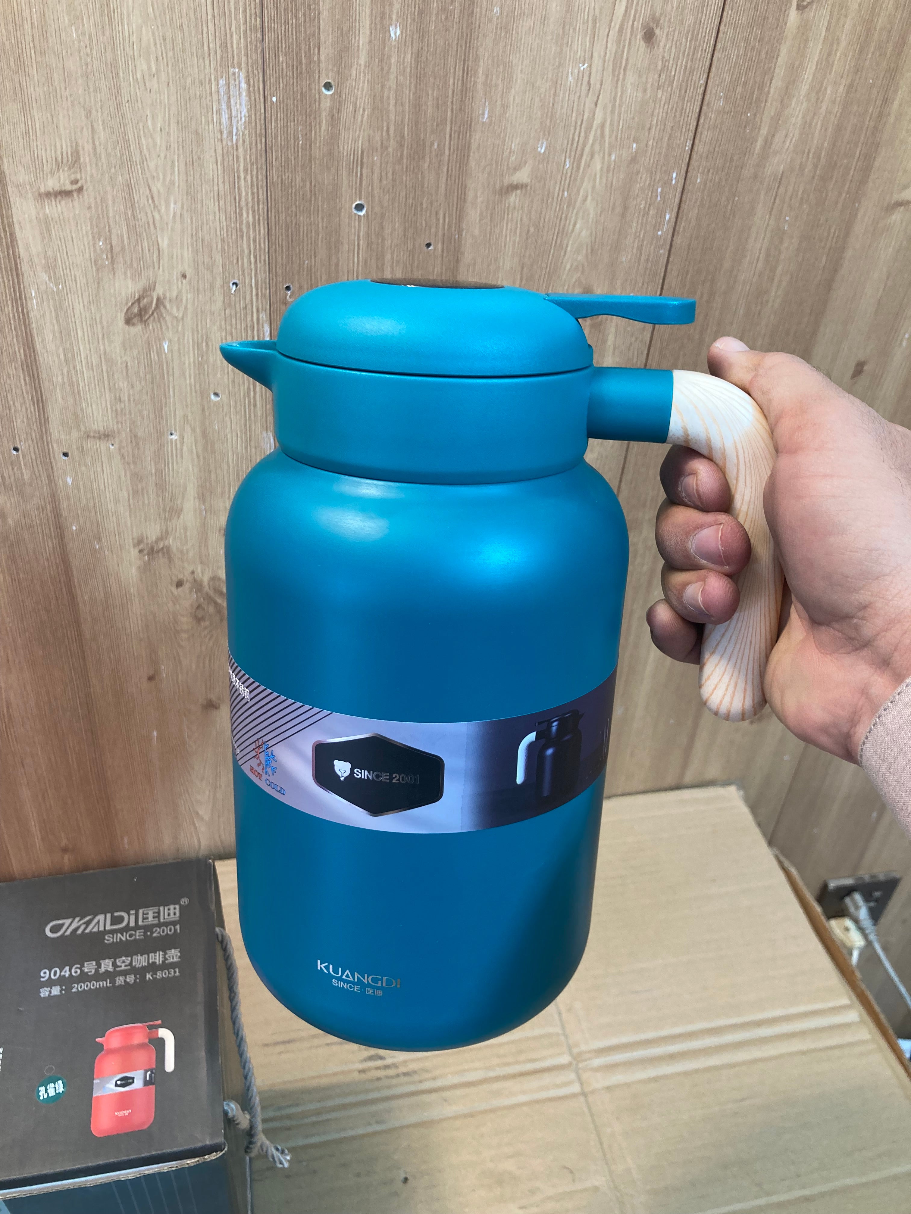 OKADI Stainless Steel Insulated Thermal/Thermos 2L