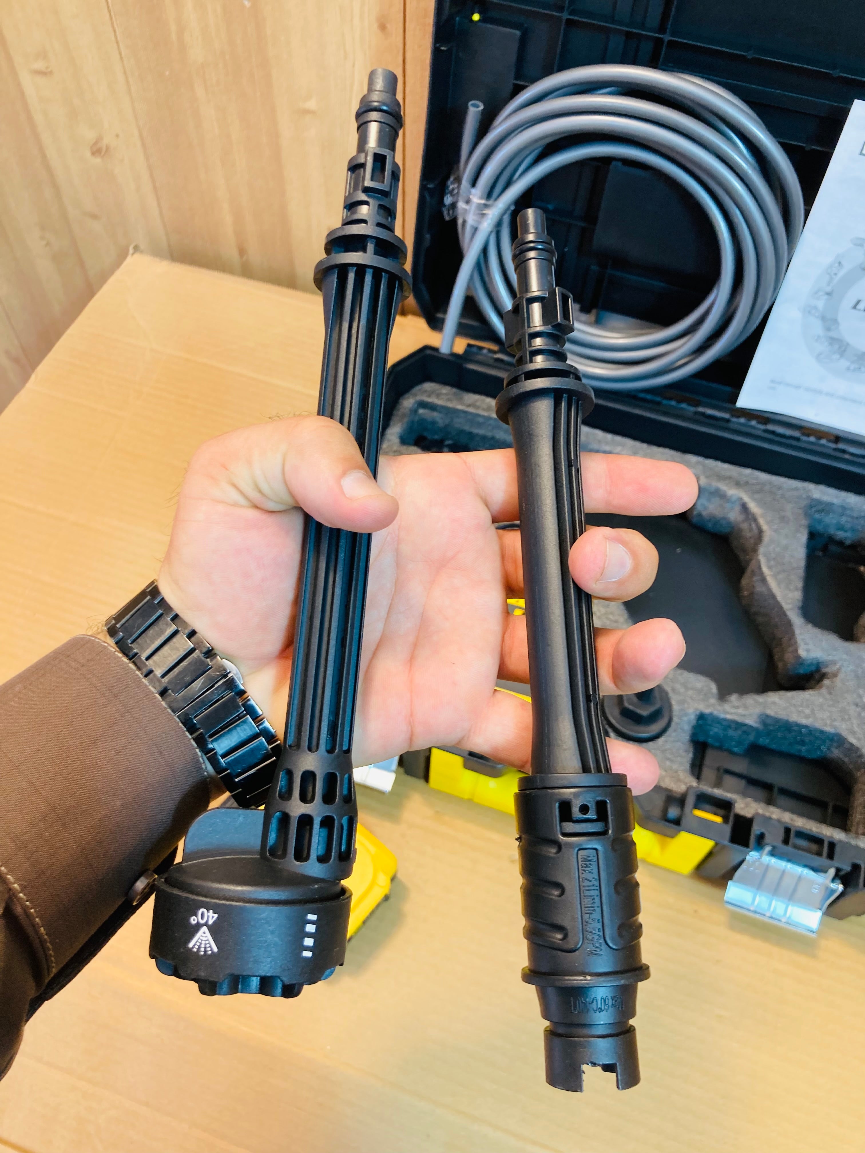 DeWalt Rechargeable Portable Pressure Washer Kit with 88V Double Batteries