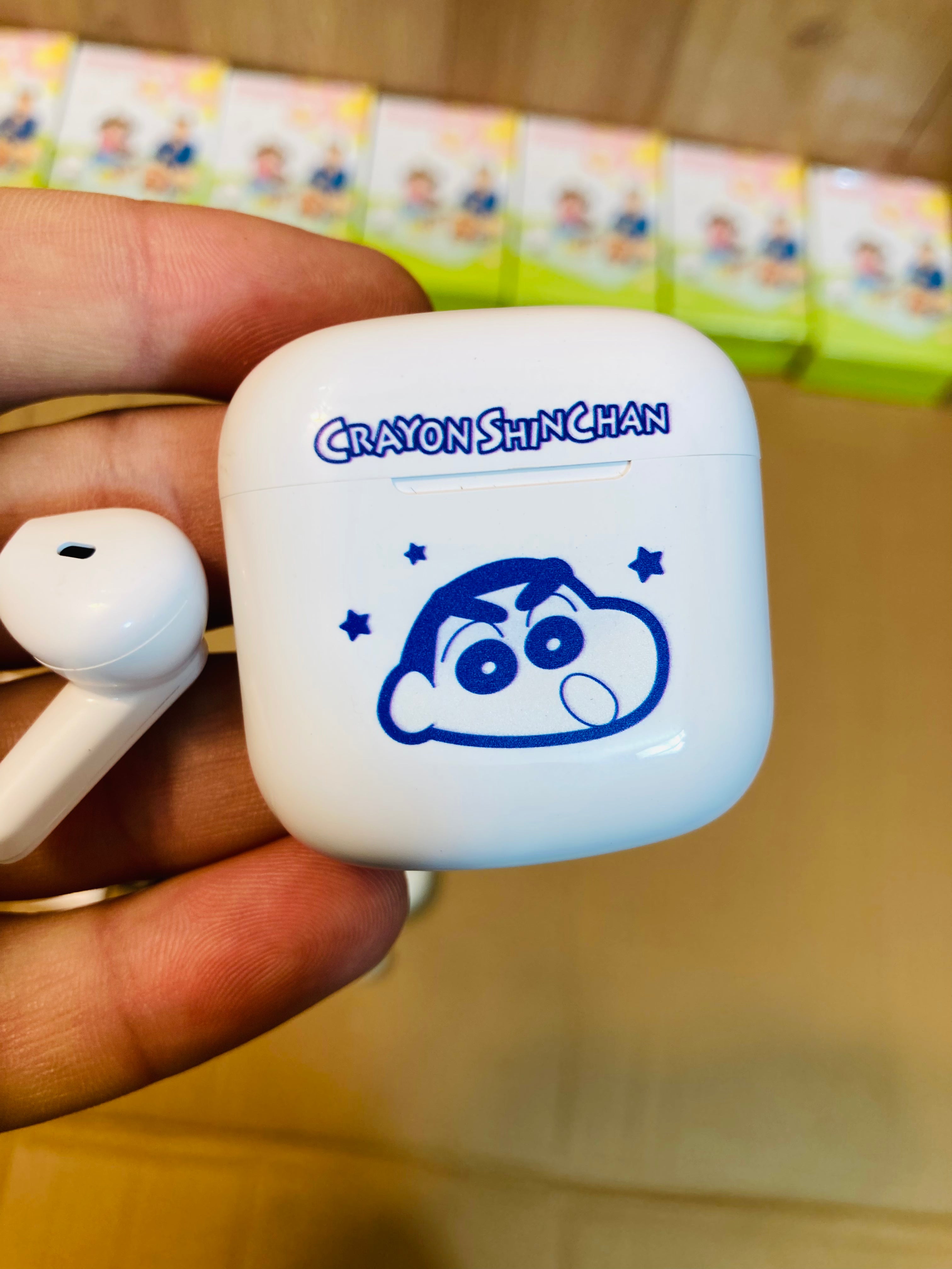 Crayon Shinchan Waterproof AirPods-Earbuds D-06-1