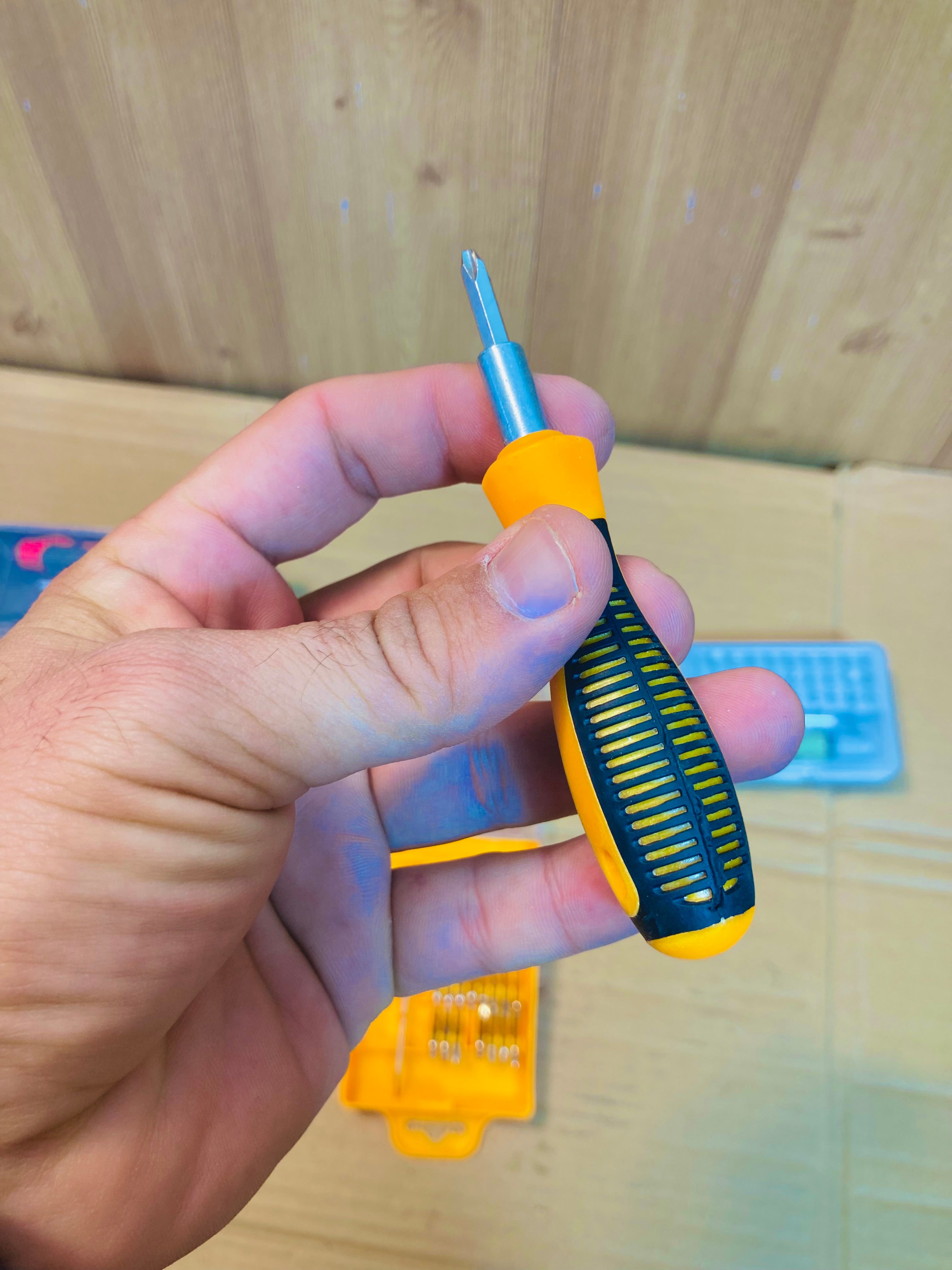 32-in-1 Precision Magnetic Screwdriver Set