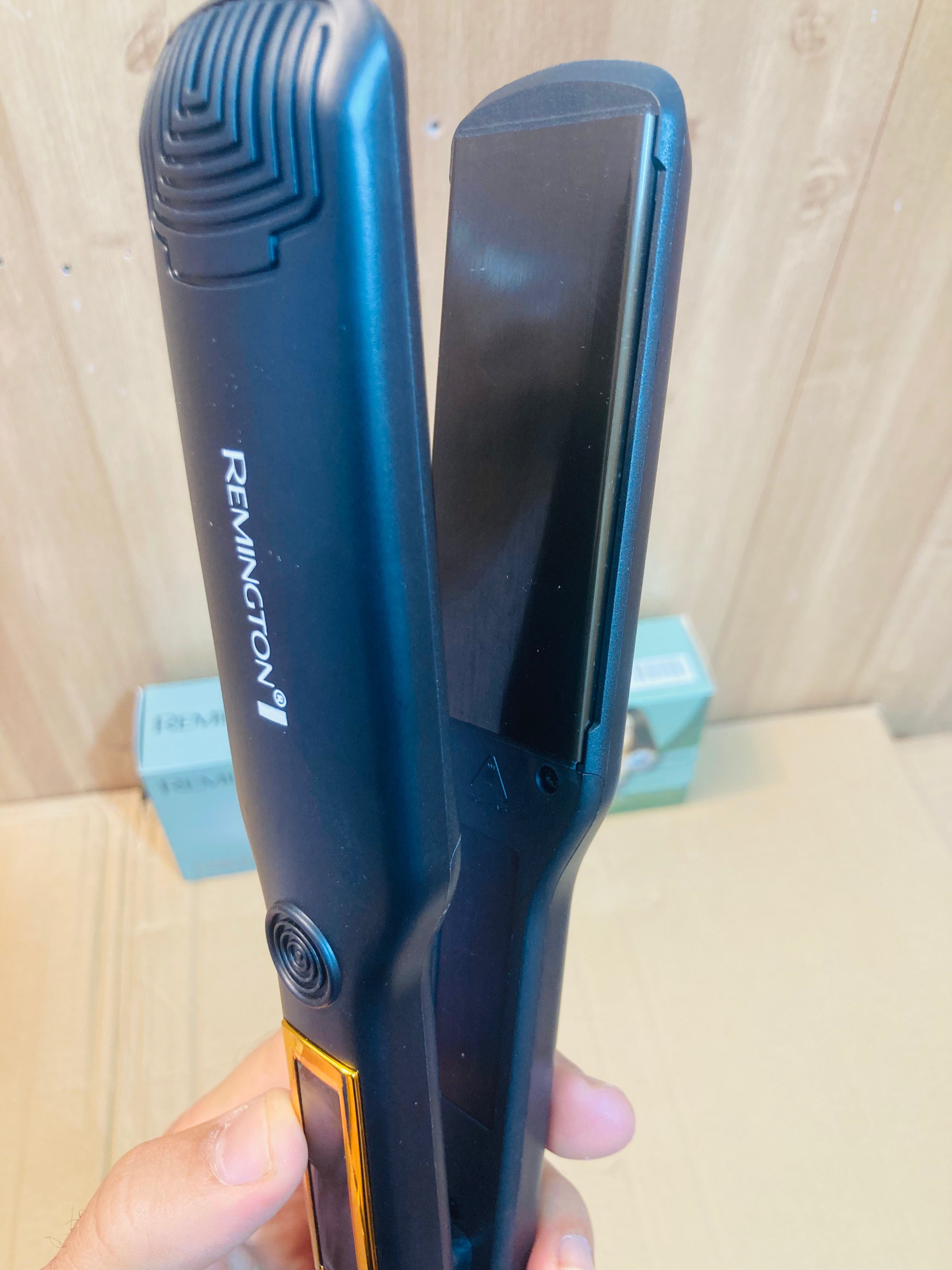 Remington Keratin Protect Intelligent Digital Hair Straightener RM-5201