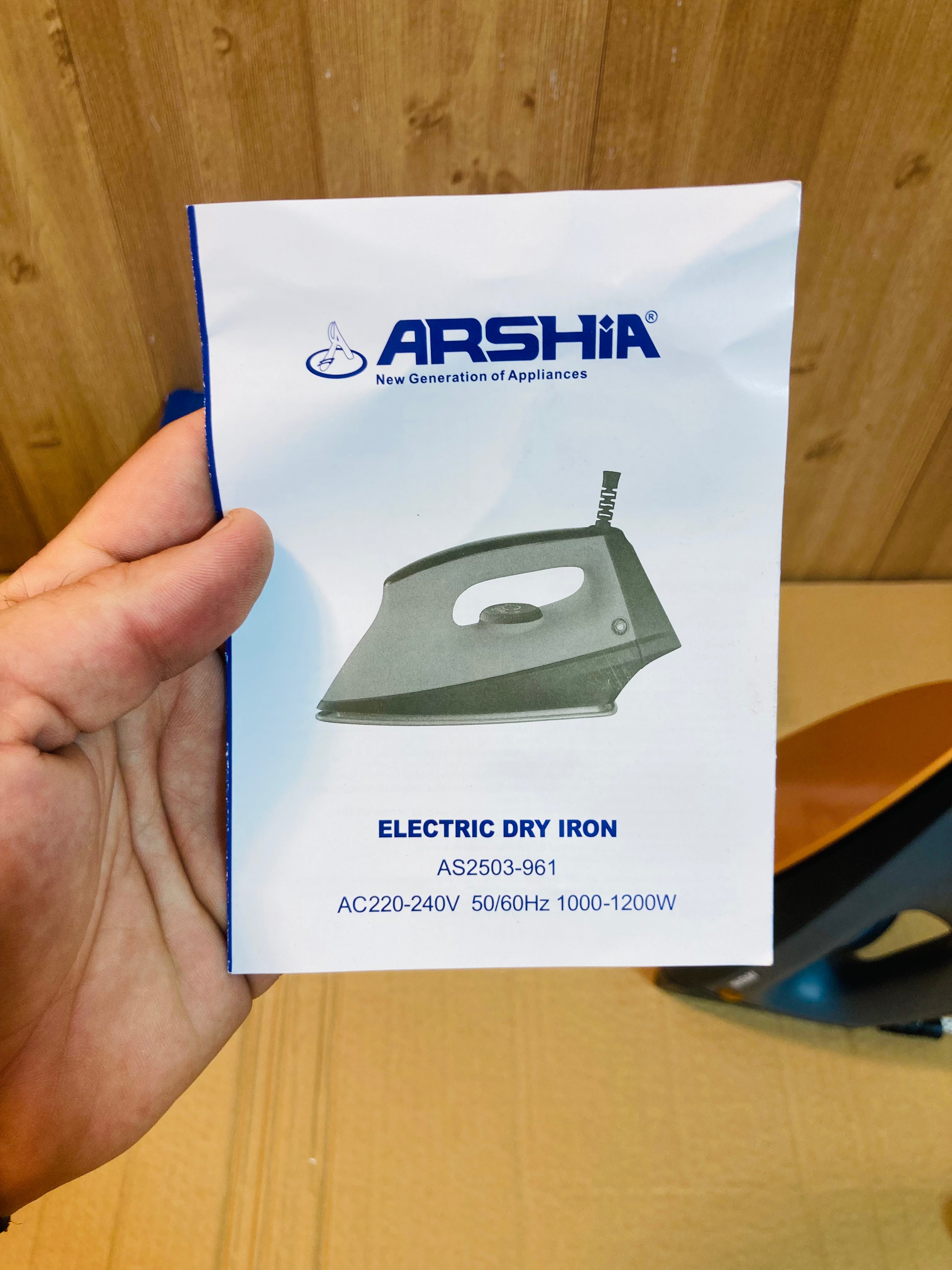 Arshia Heavy Weight Ceramic Soleplate Electric Dry Iron 1200W