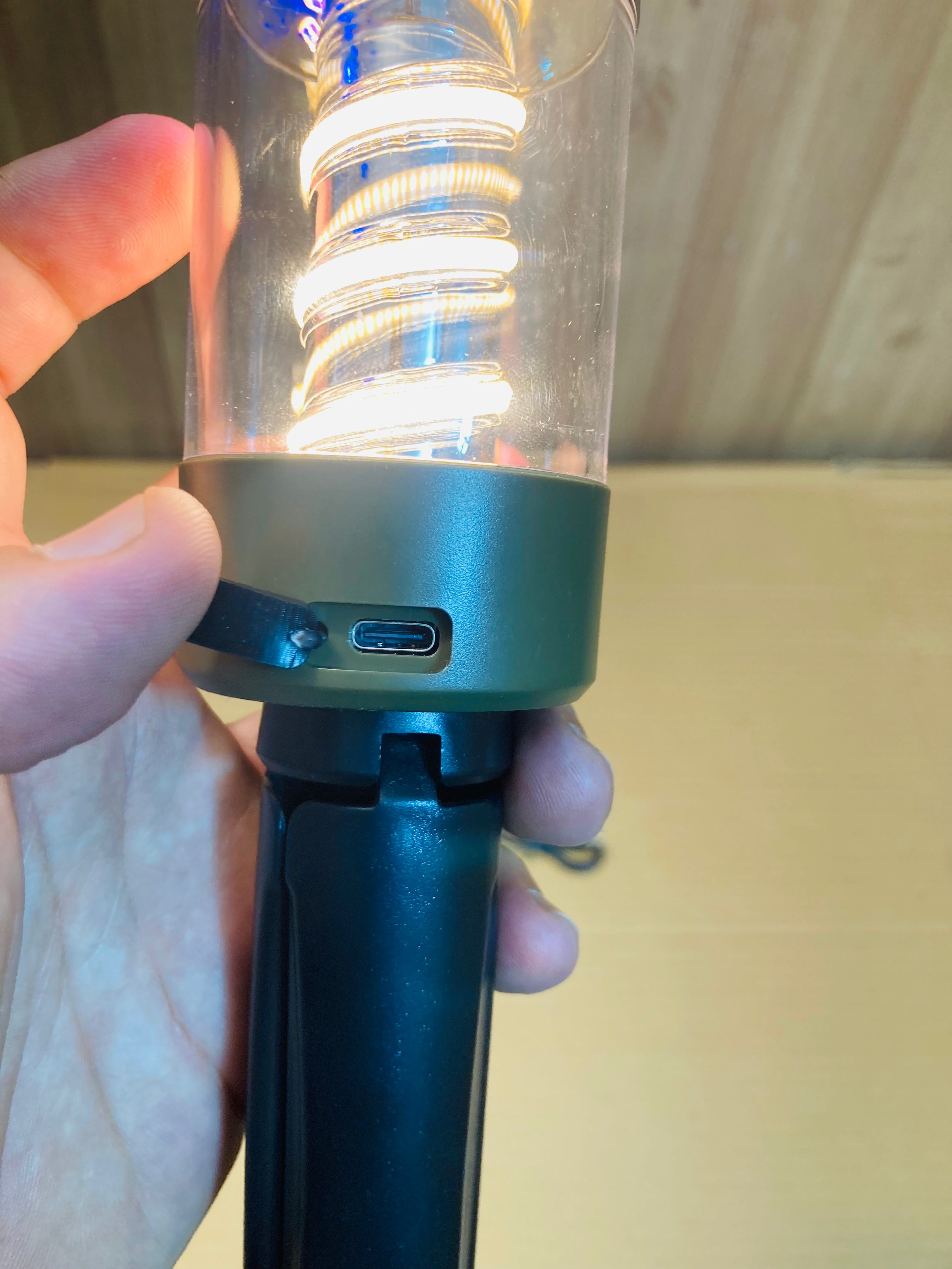 Portable Rechargeable 2in1 Camping Light with a Built-in Bluetooth Speaker YD-2312