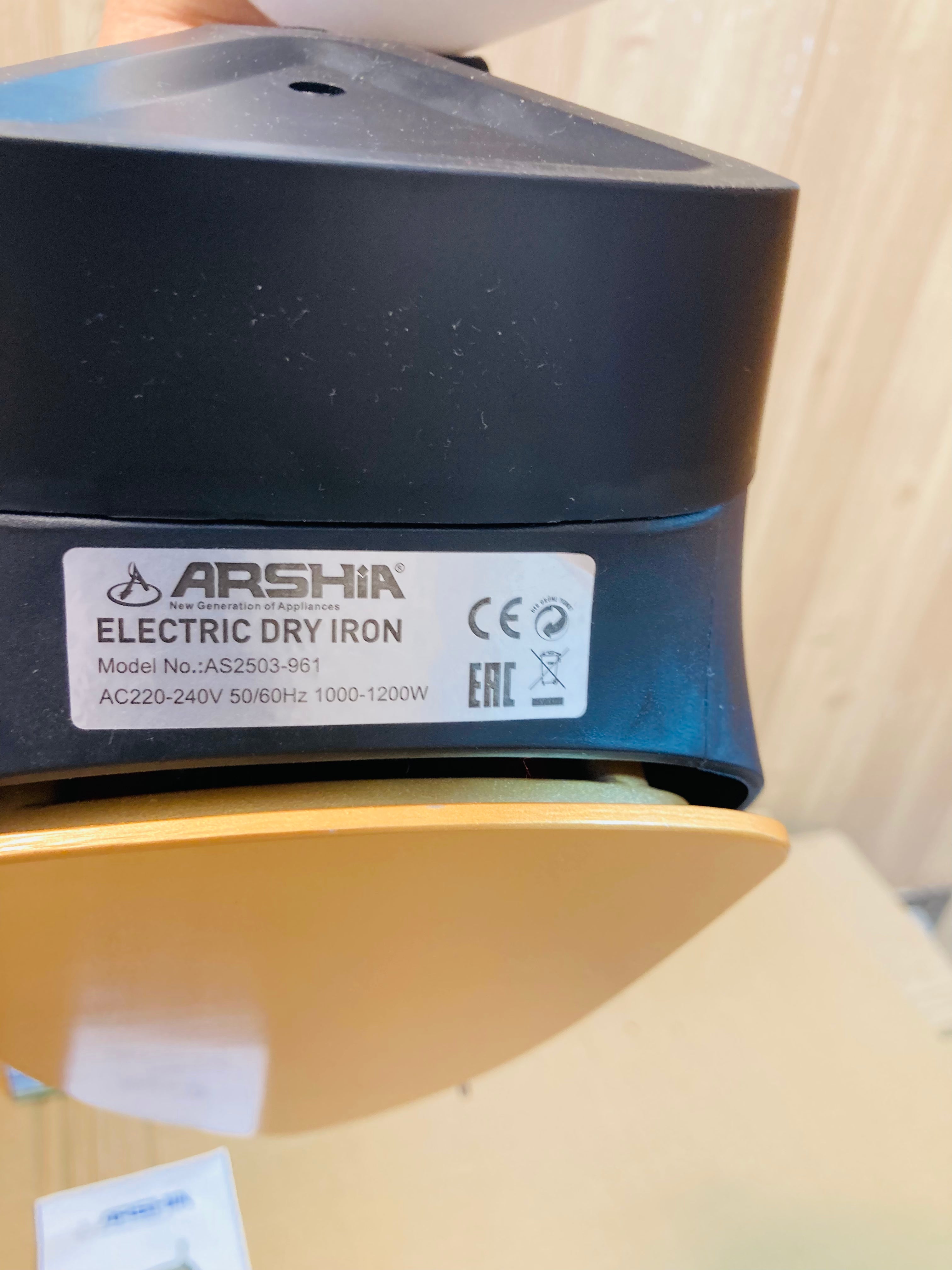 Arshia Heavy Weight Ceramic Soleplate Electric Dry Iron 1200W