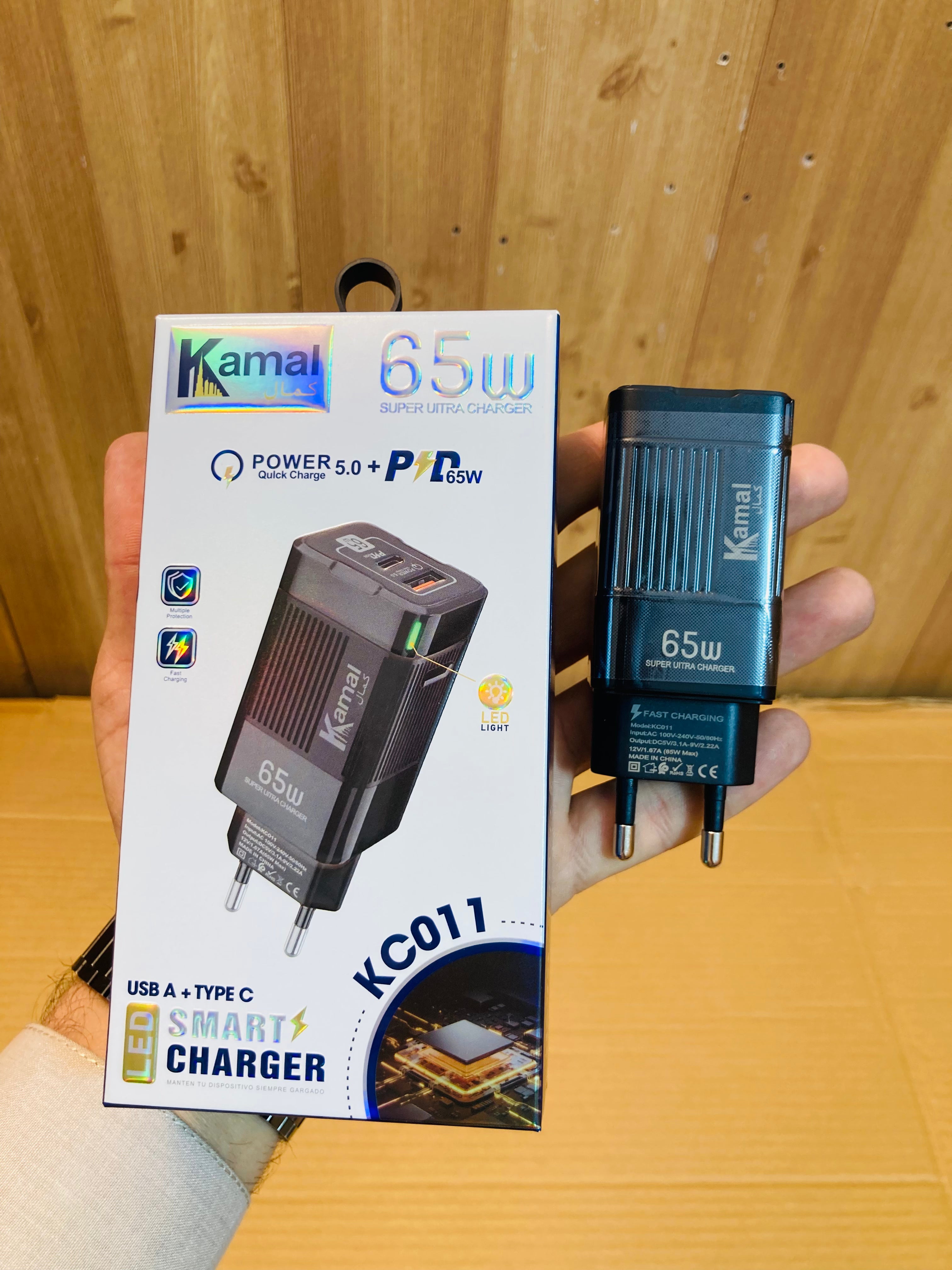 Kamal 65W Smart Charger KC011
