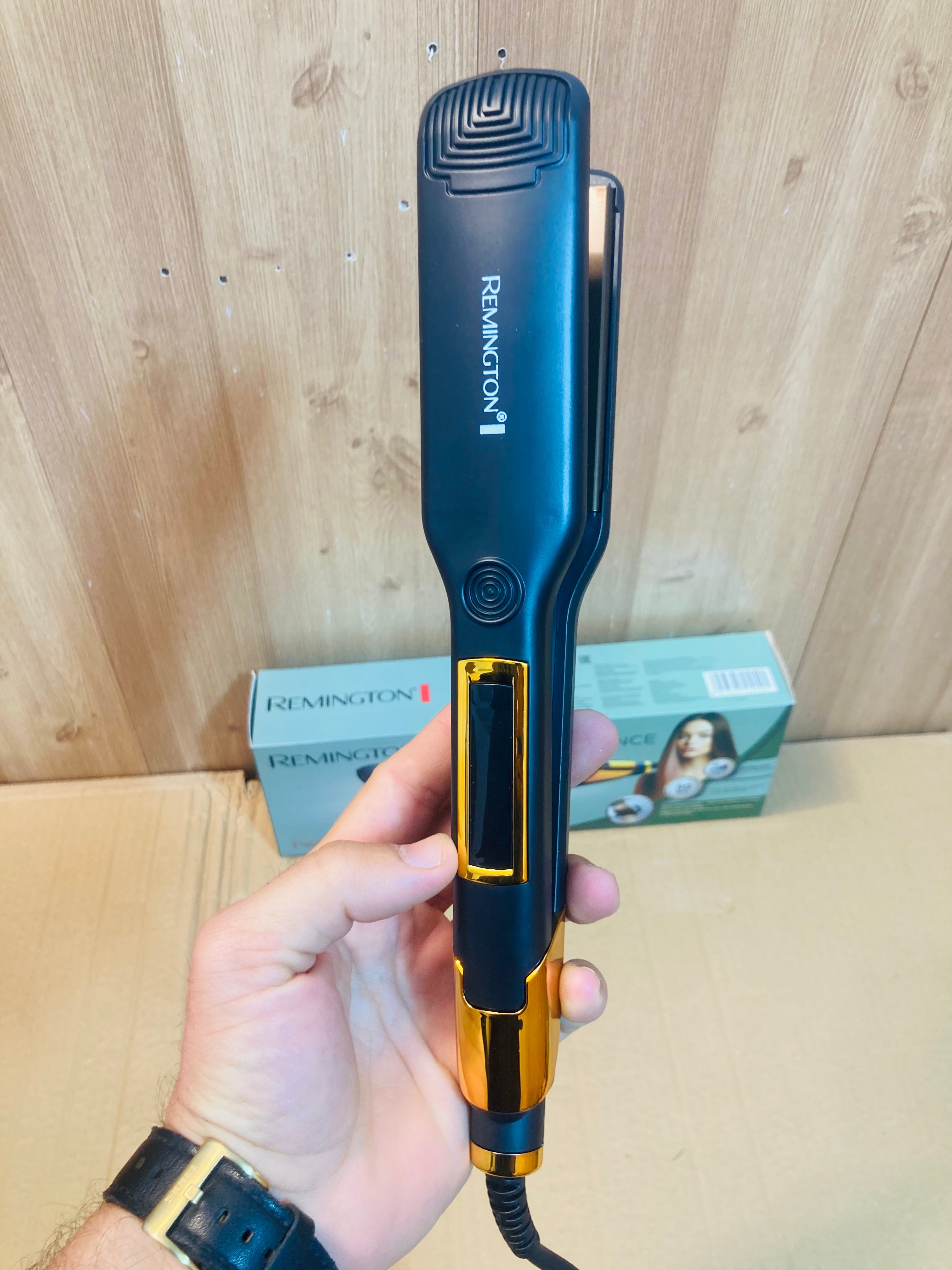 Remington Keratin Protect Intelligent Digital Hair Straightener RM-5201