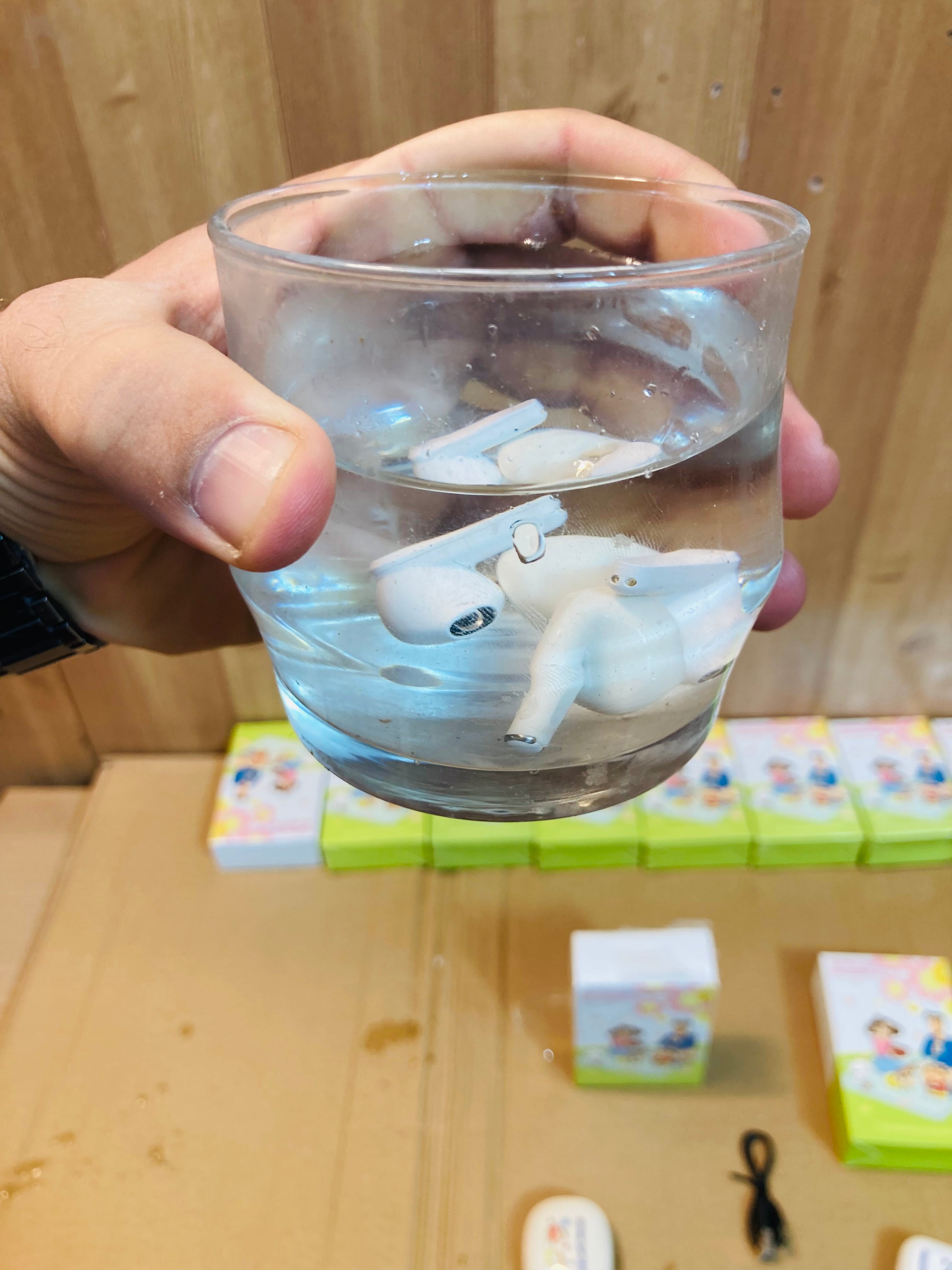 Crayon Shinchan Waterproof AirPods-Earbuds D-06-1
