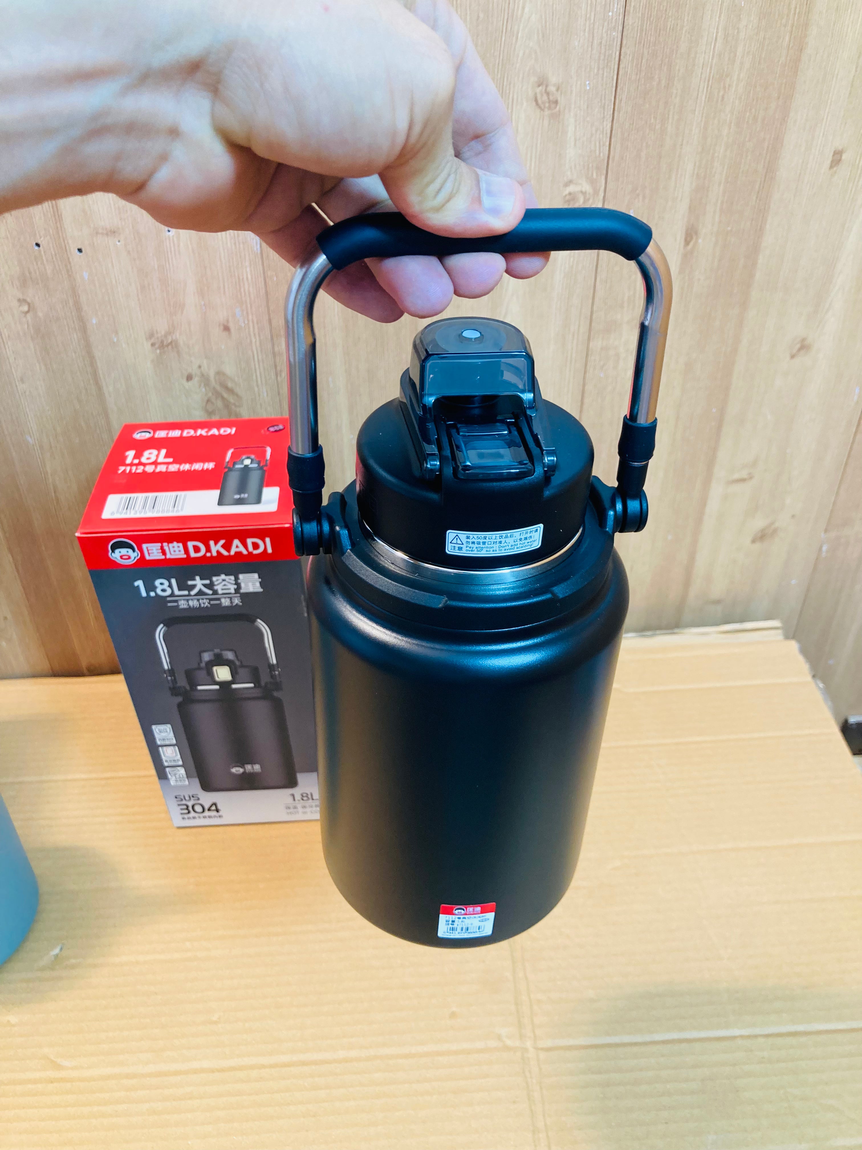 D.KADI Stainless Steel Double Wall Insulation Water Bottle 1.8L