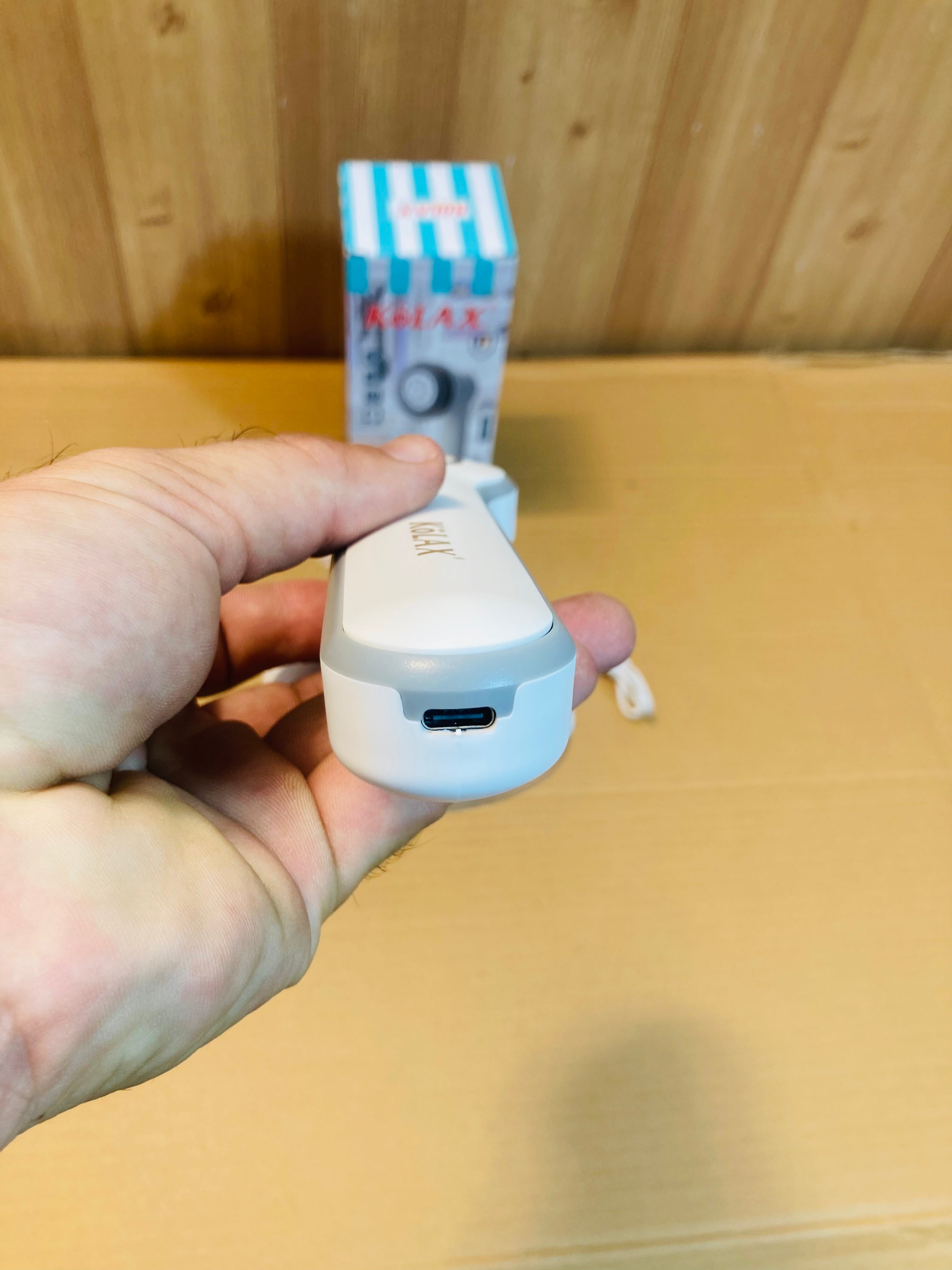 KoLAX Germany Compact Lint Remover