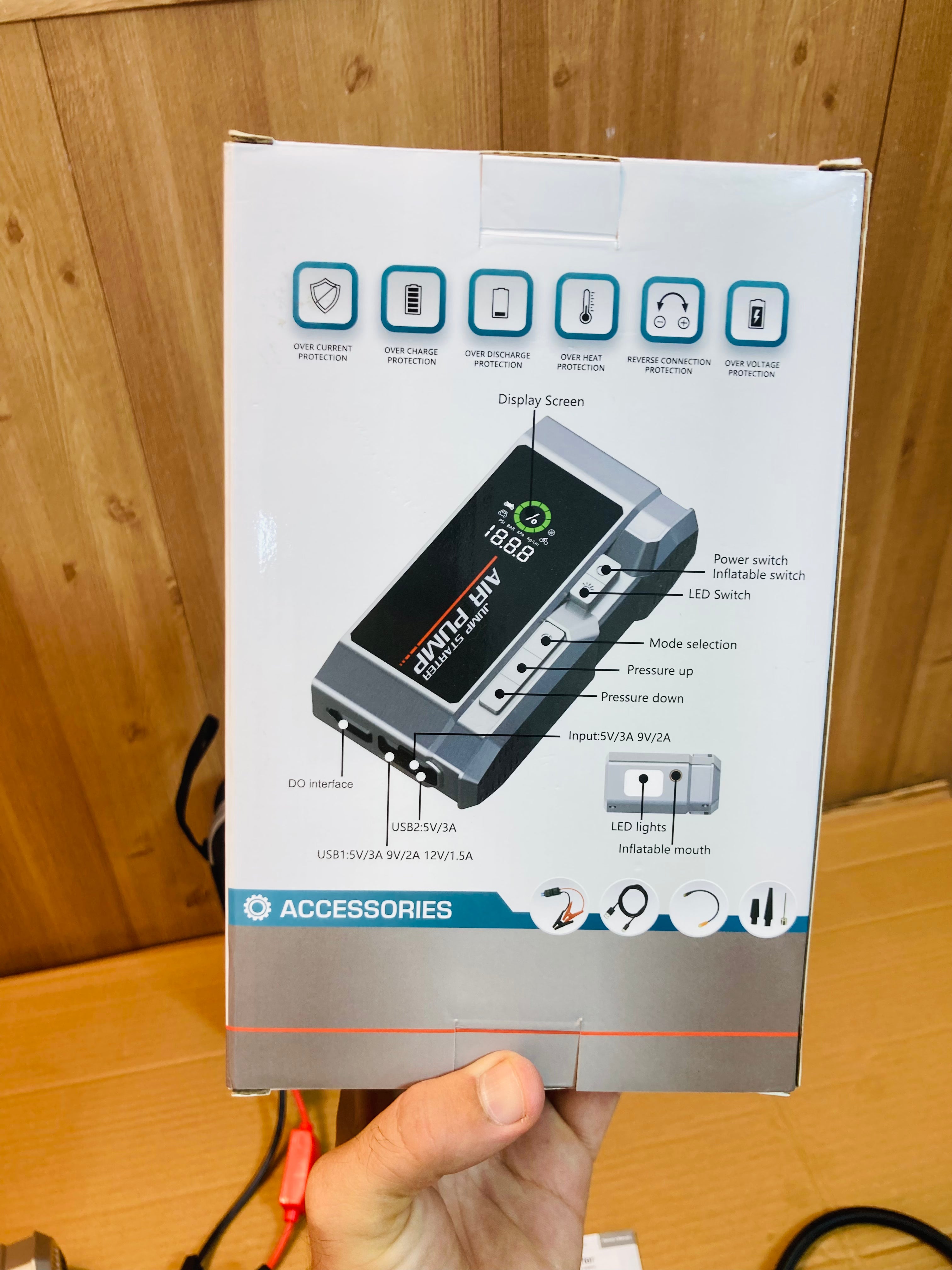 4in1 Portable Emergency Multitask Device - Jump Starter & Air Compressor
