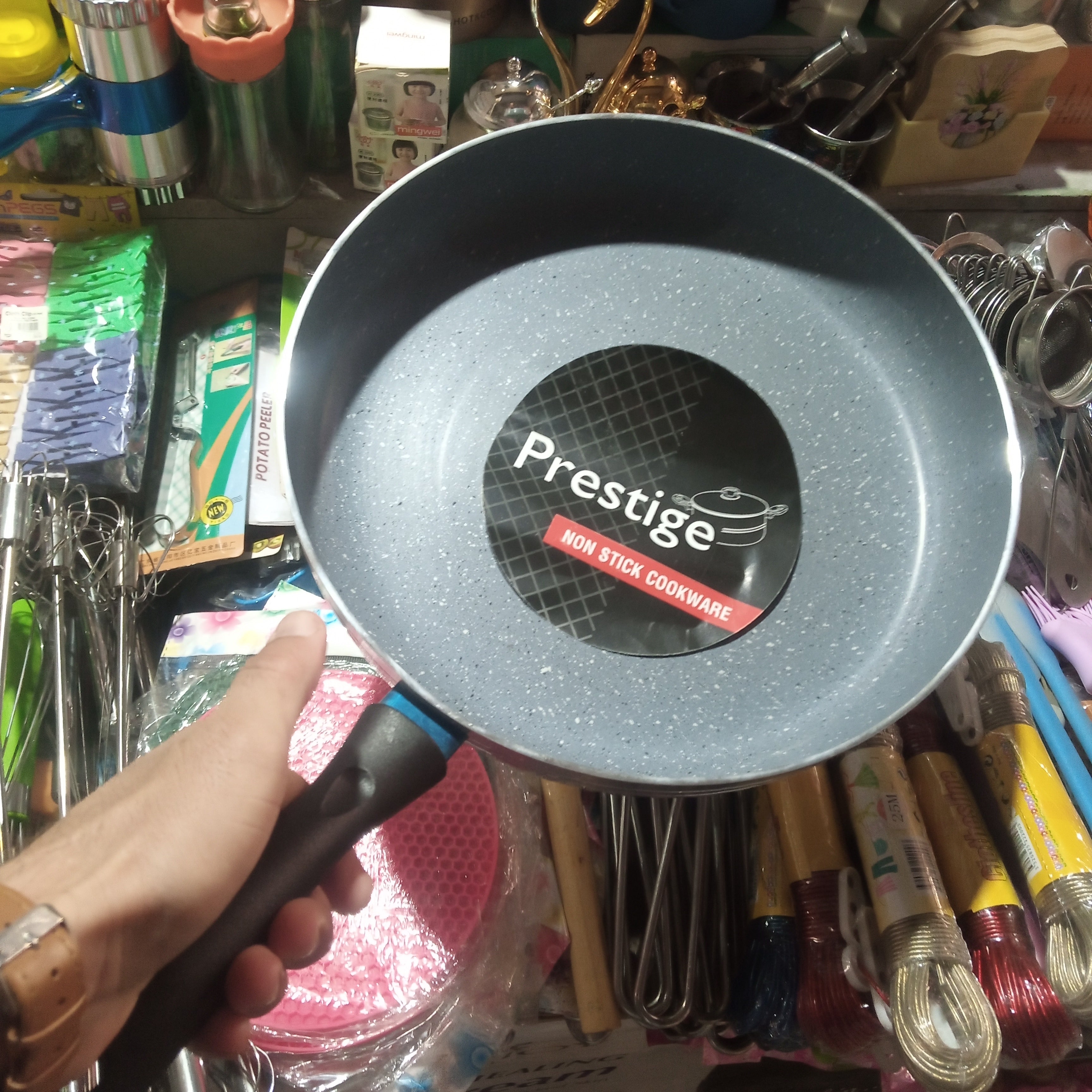 Prestige Brand Non-Stick Cookware/frypan.