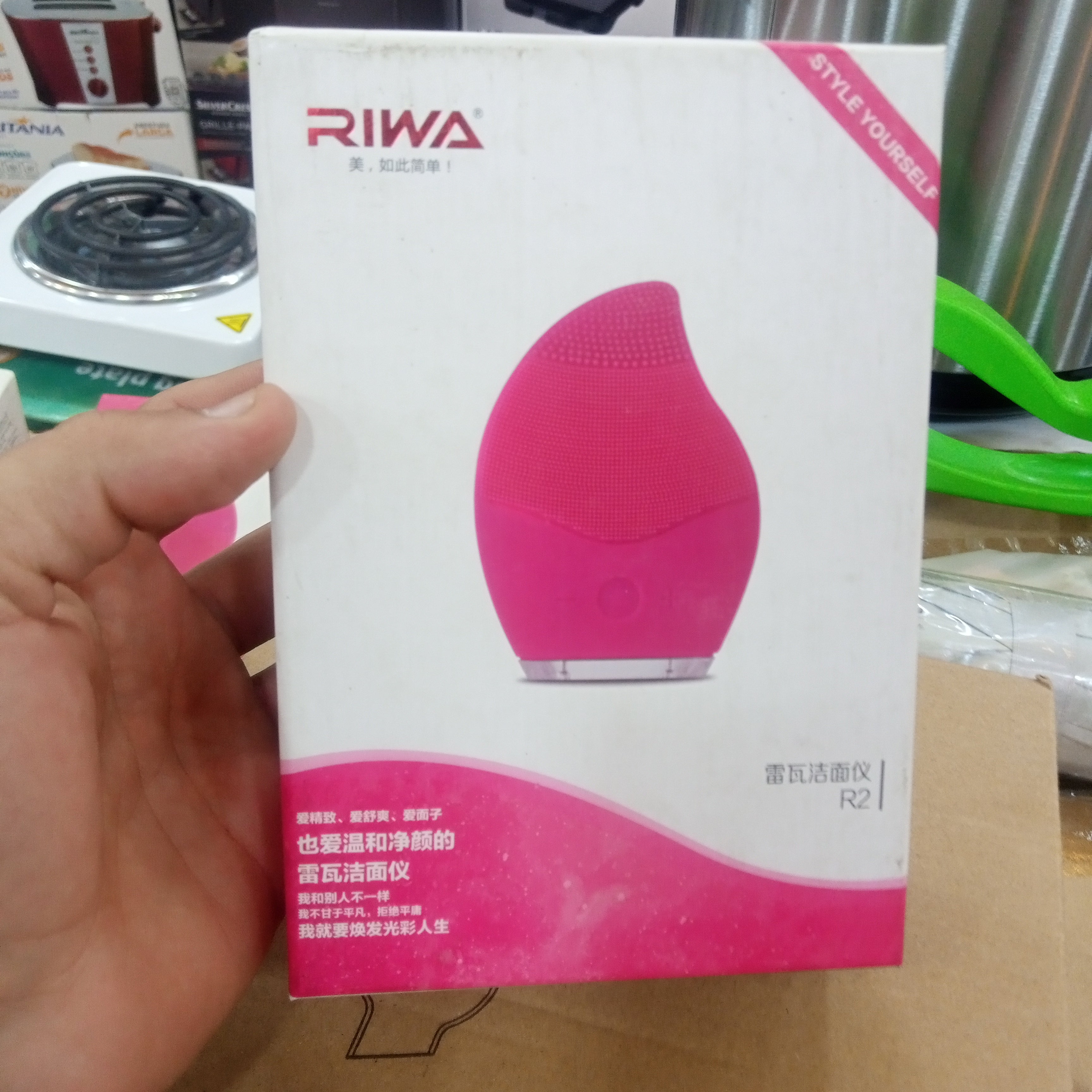 RIWA rechargeable face Massager