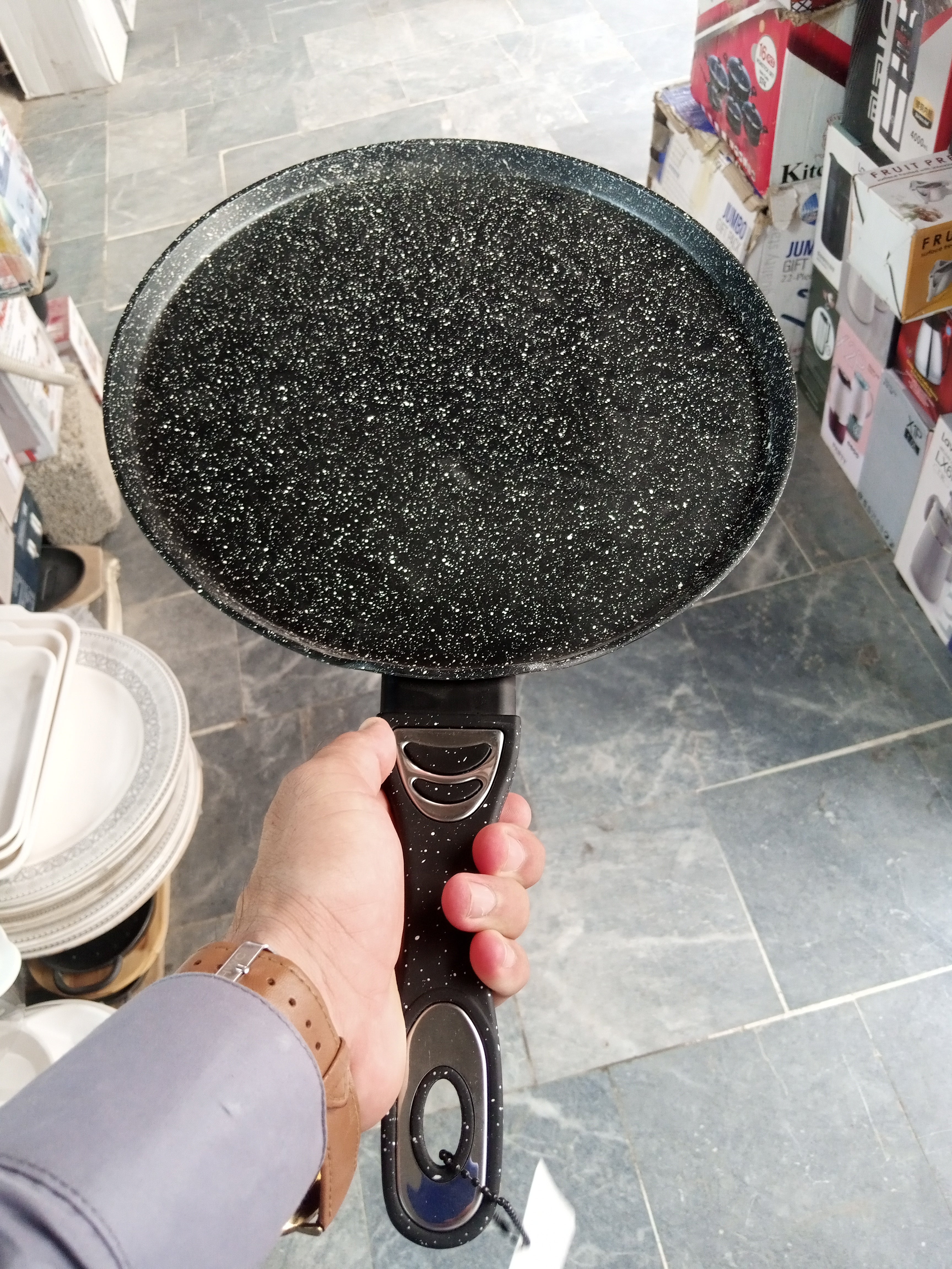 Lot imported Granite Coated Tawa 32cm