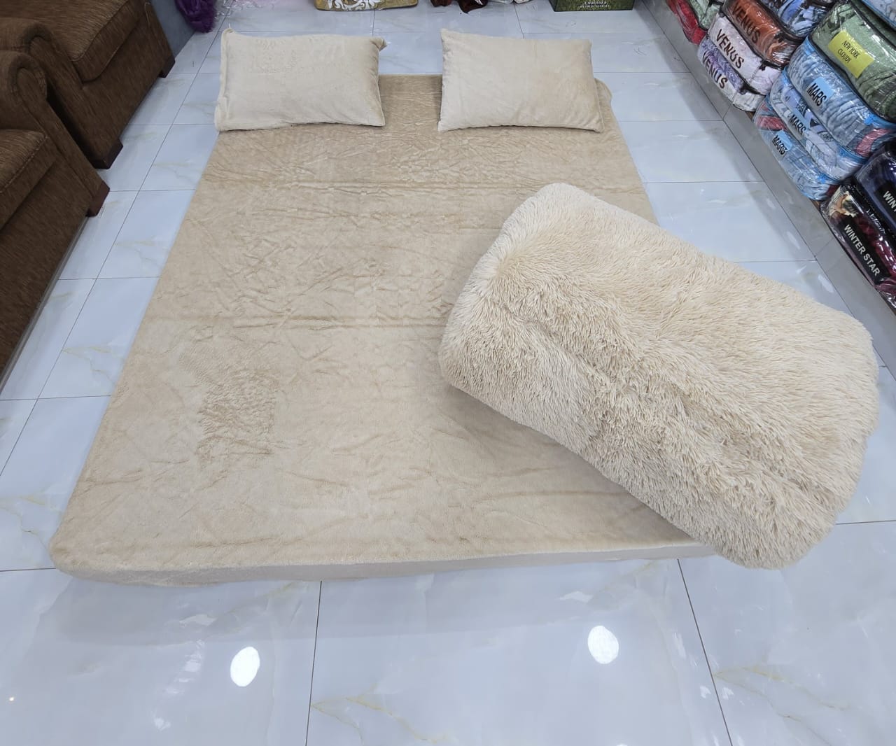 Imported 4pcs Blanket/BedSheet Set.