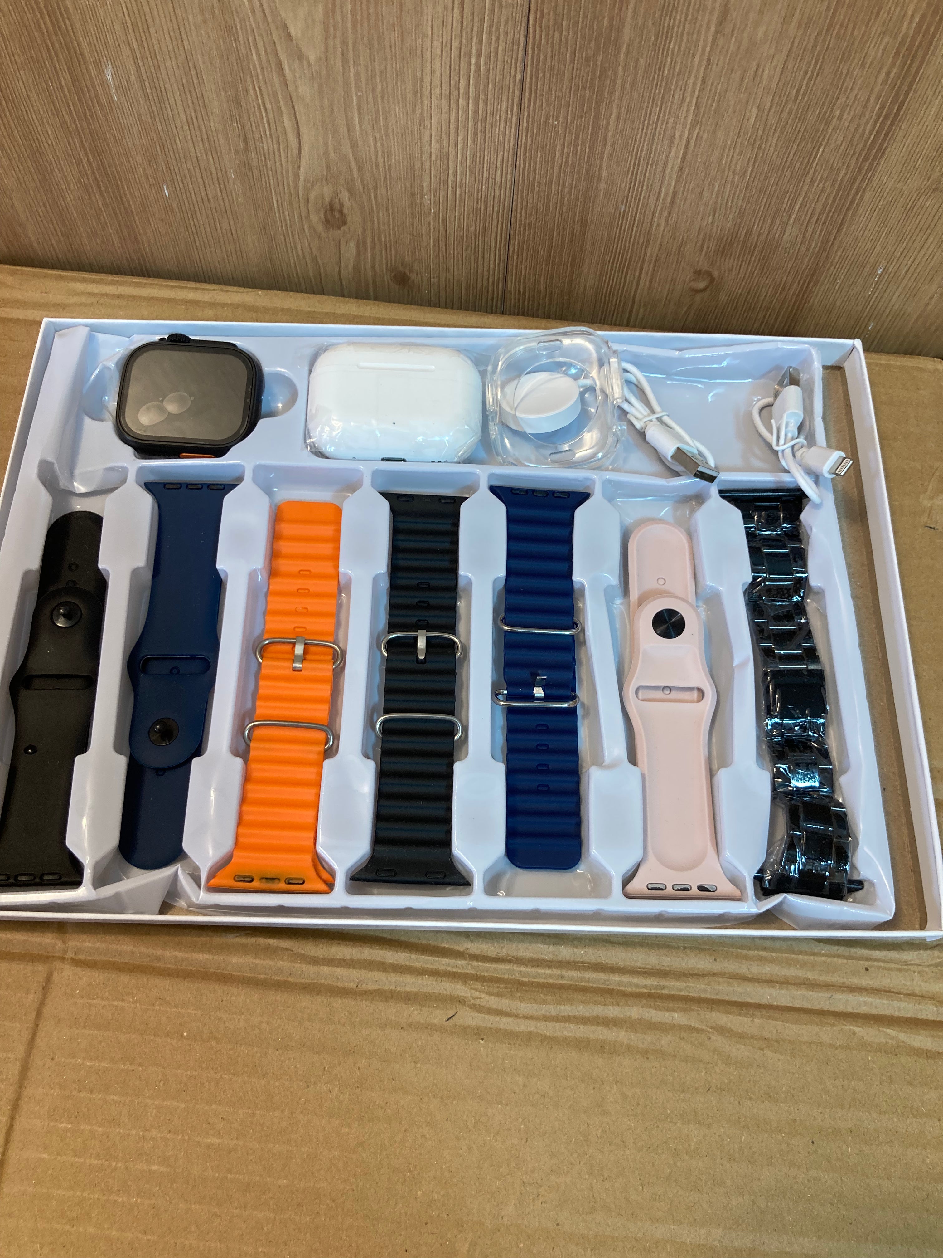 HIGH QUALITY SMART WATCHE WITH 7 STRAPS &  AirPods