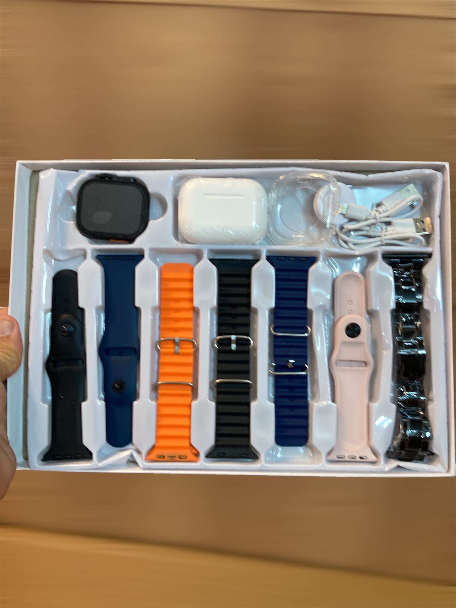 HIGH QUALITY SMART WATCHE WITH 7 STRAPS &  AirPods