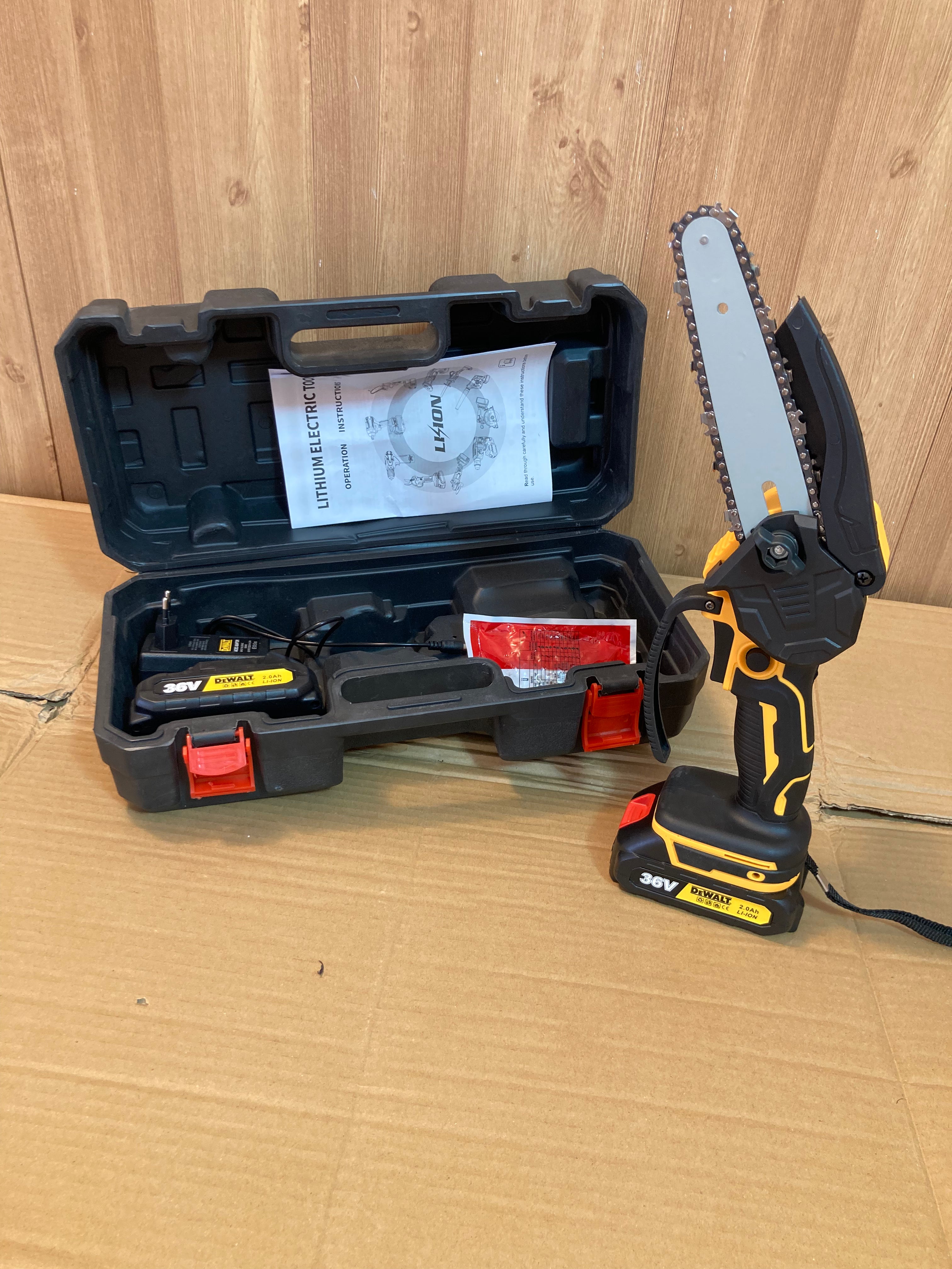 DeWALT Rechargeable Chainsaw with 36V Double Batteries 6 Inch