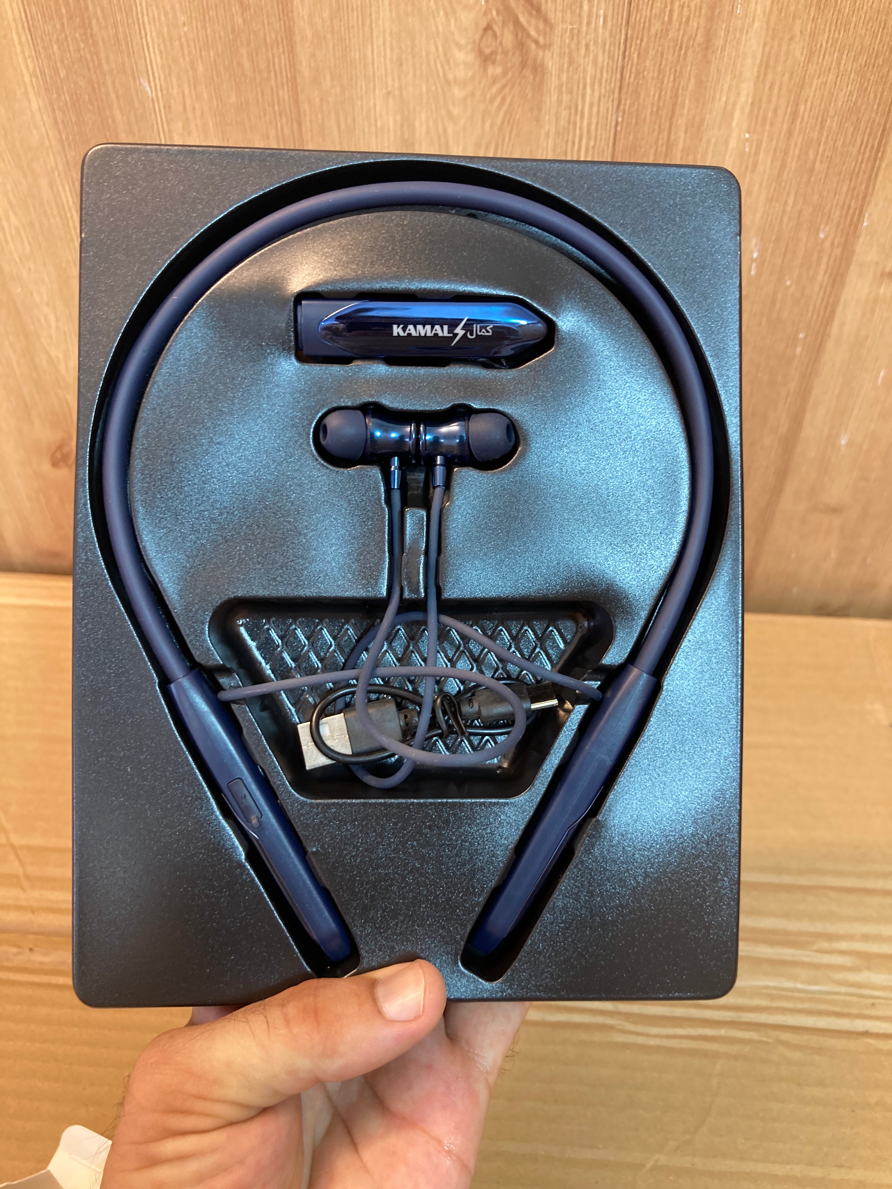 Kamal 5.4 Bluetooth Wireless Neckband - Earphones KNB02