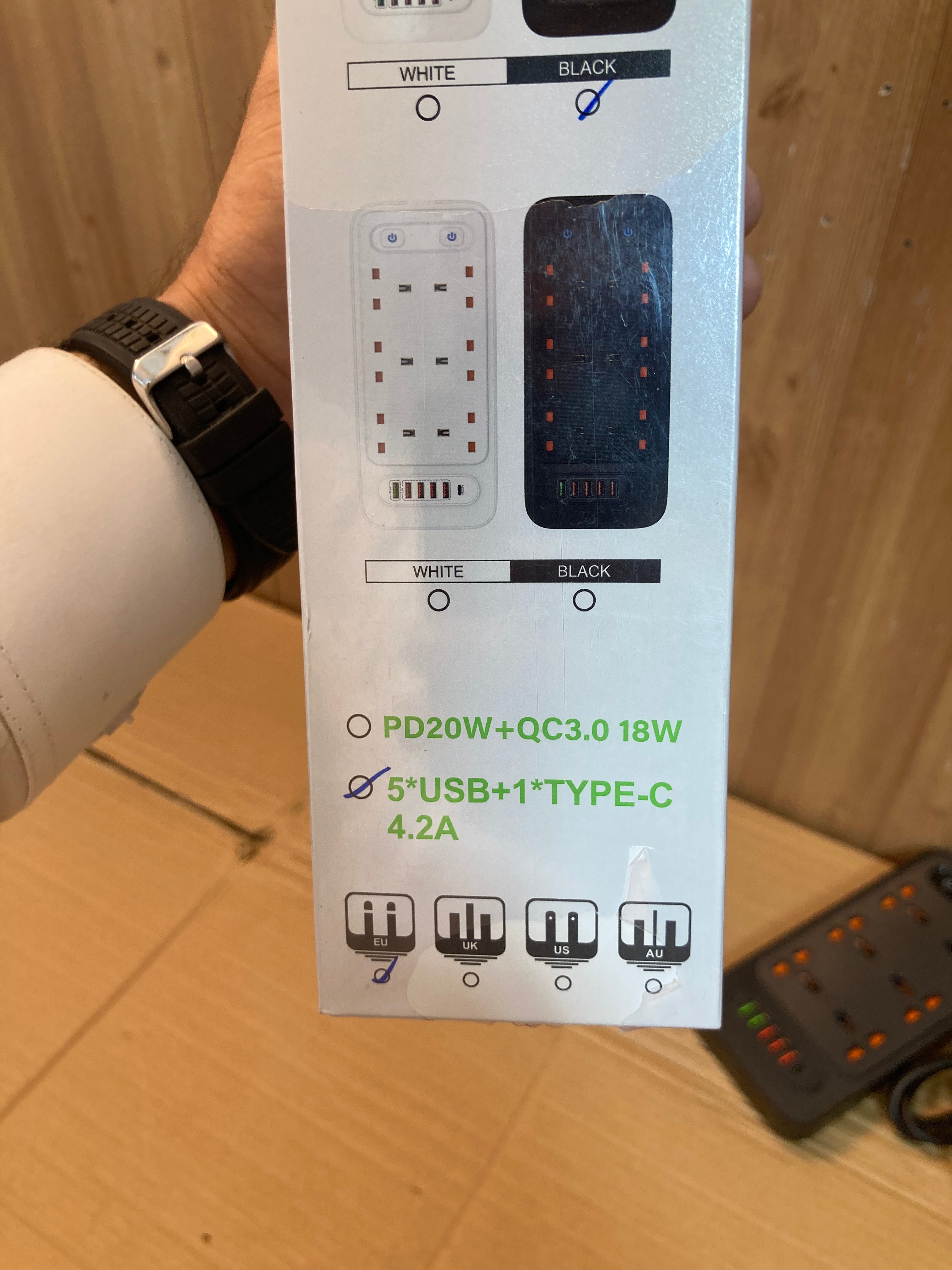 3000W Power Extension 6 Universal Socket+ 5 USB+ 1 Type-C Port