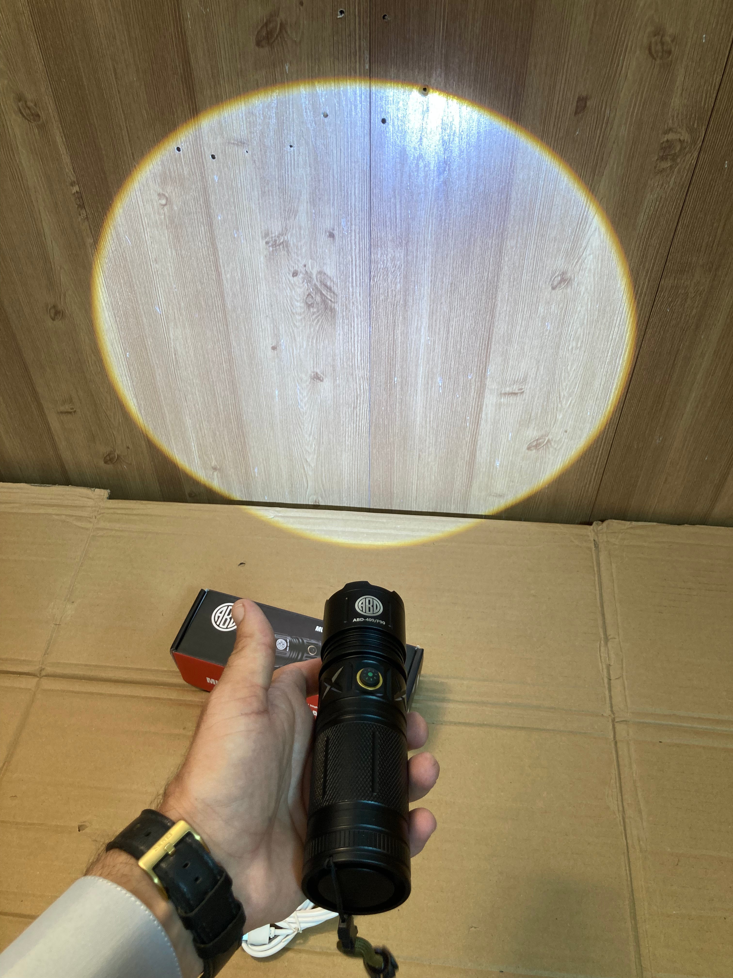 Multifunctional P90 Compact Powerful Torch