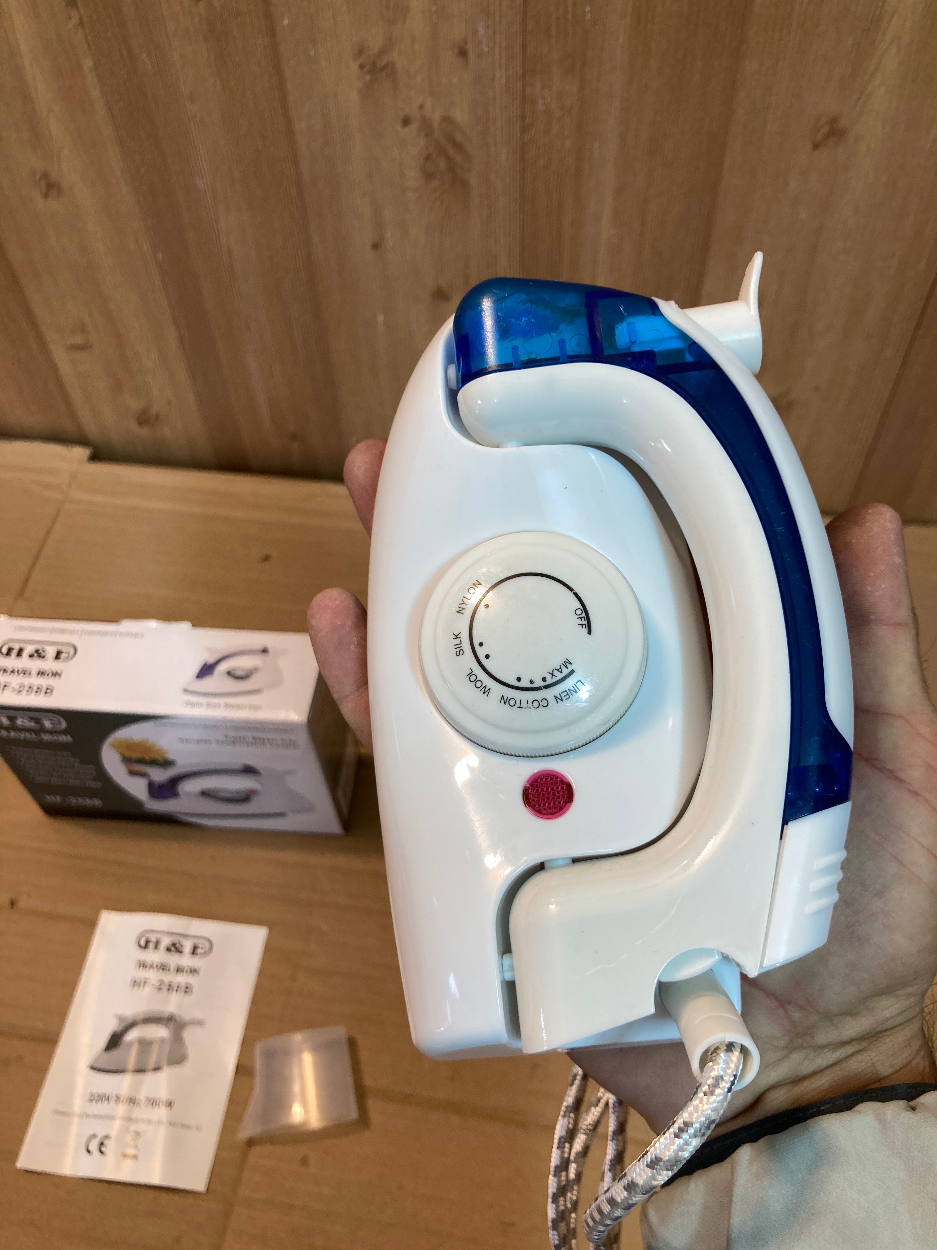 H&F Travel Friendly Compact Steam Iron 750W