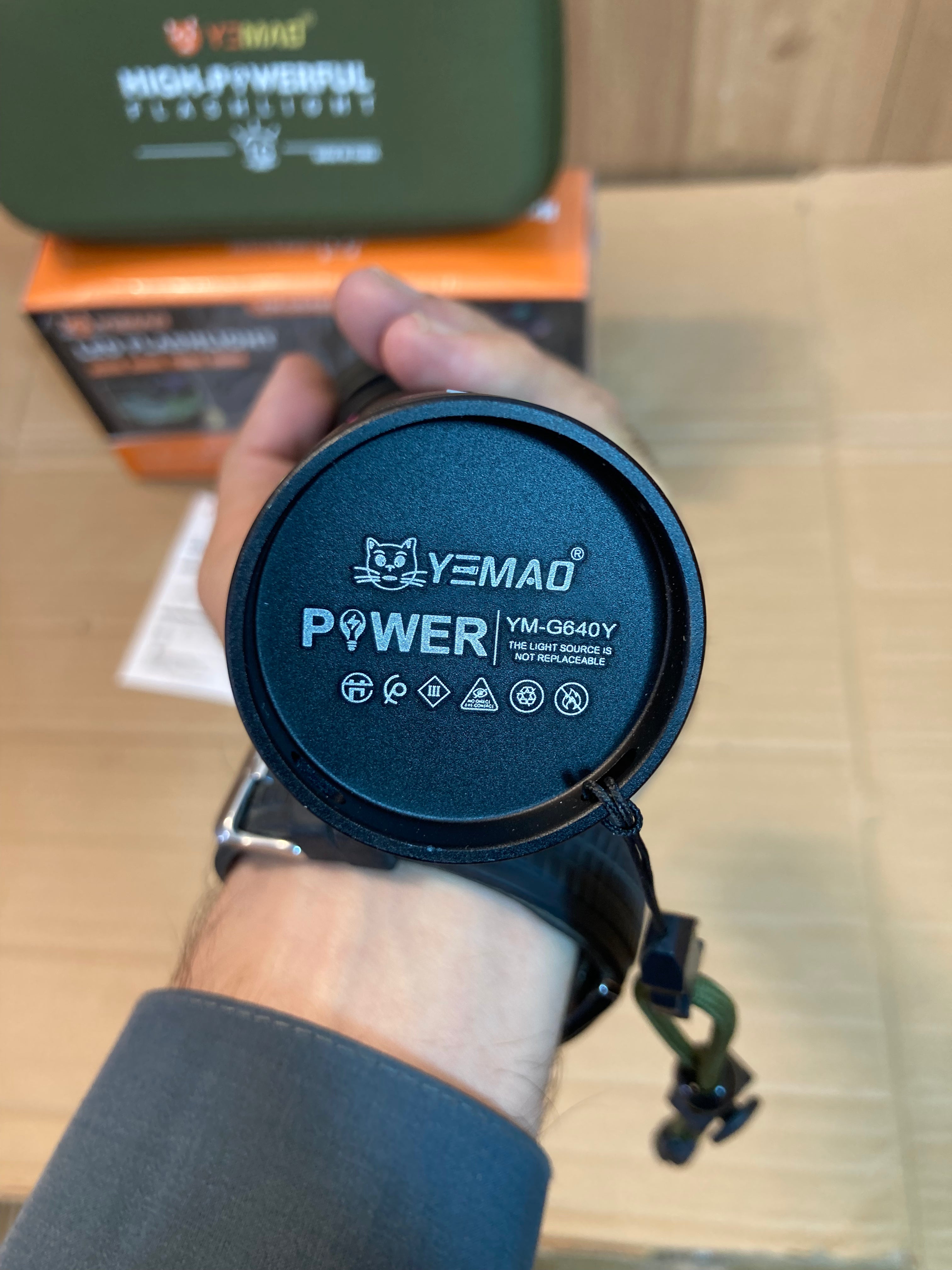 Yemao Powerful Led Flashlight-Torch YM-G640Y