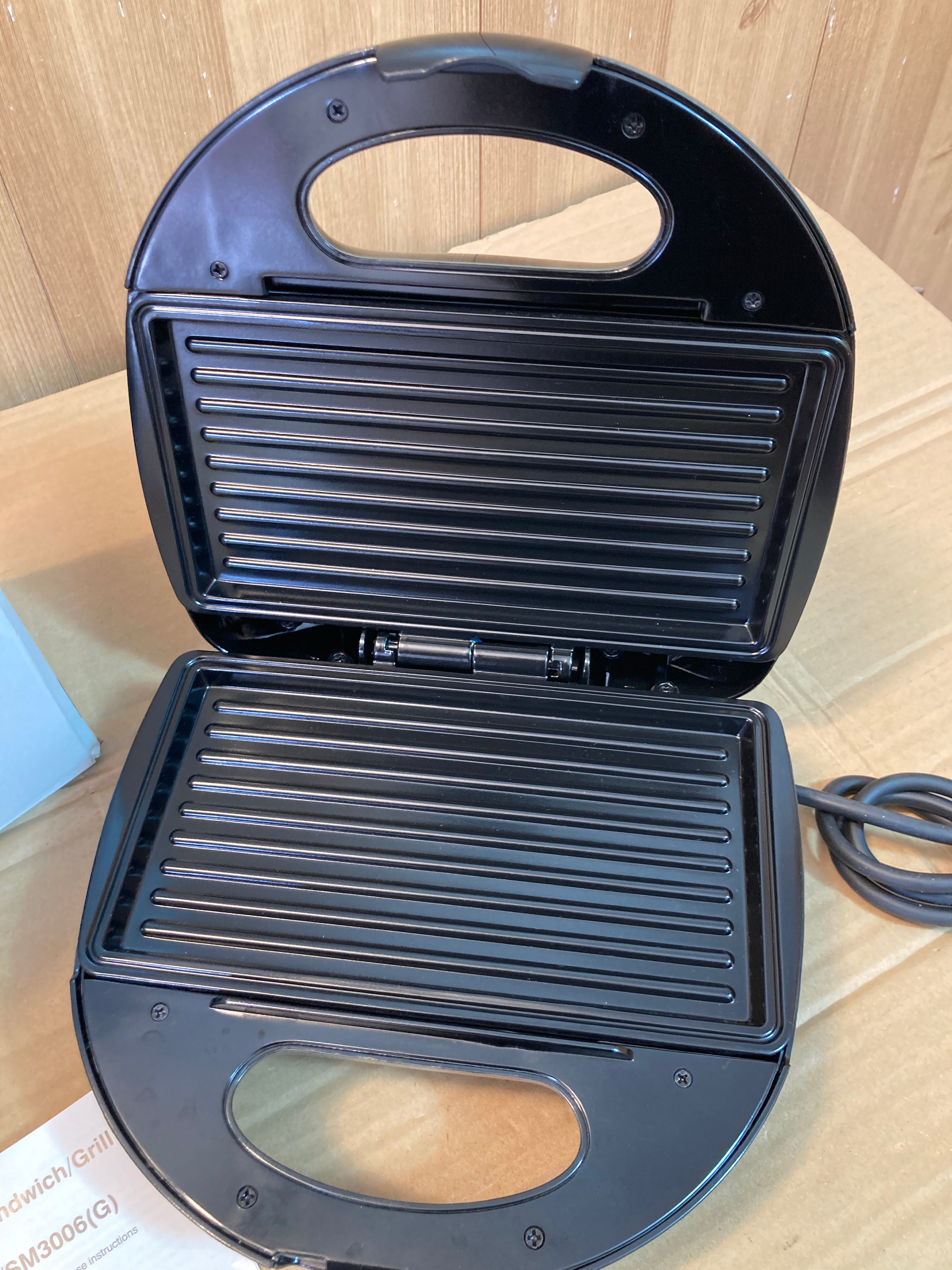 Lot Imported Morphy Richards  Grill Toaster 750W