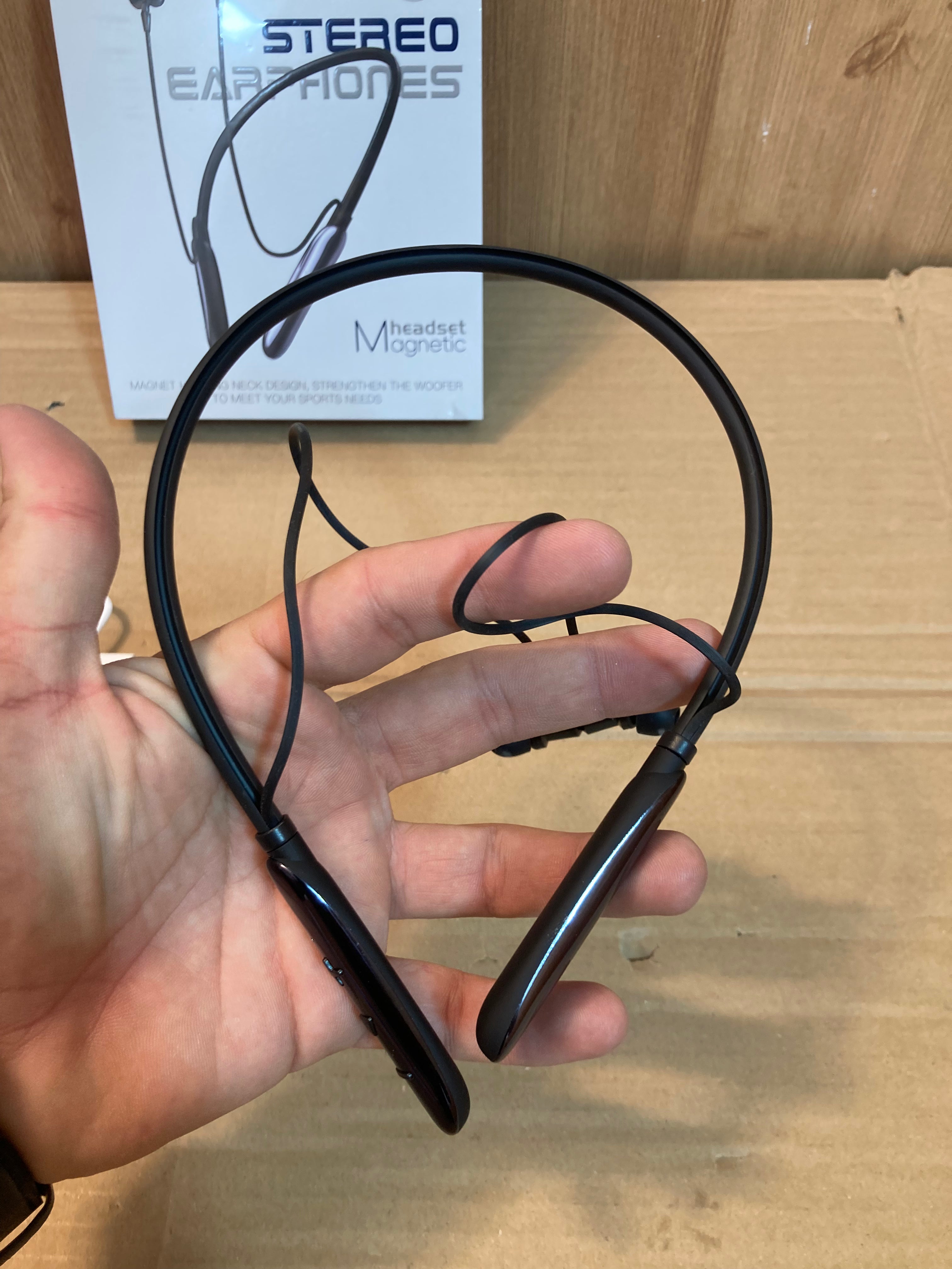 Kamal Magnetic Control Stereo Earphones - Neckband KNB03