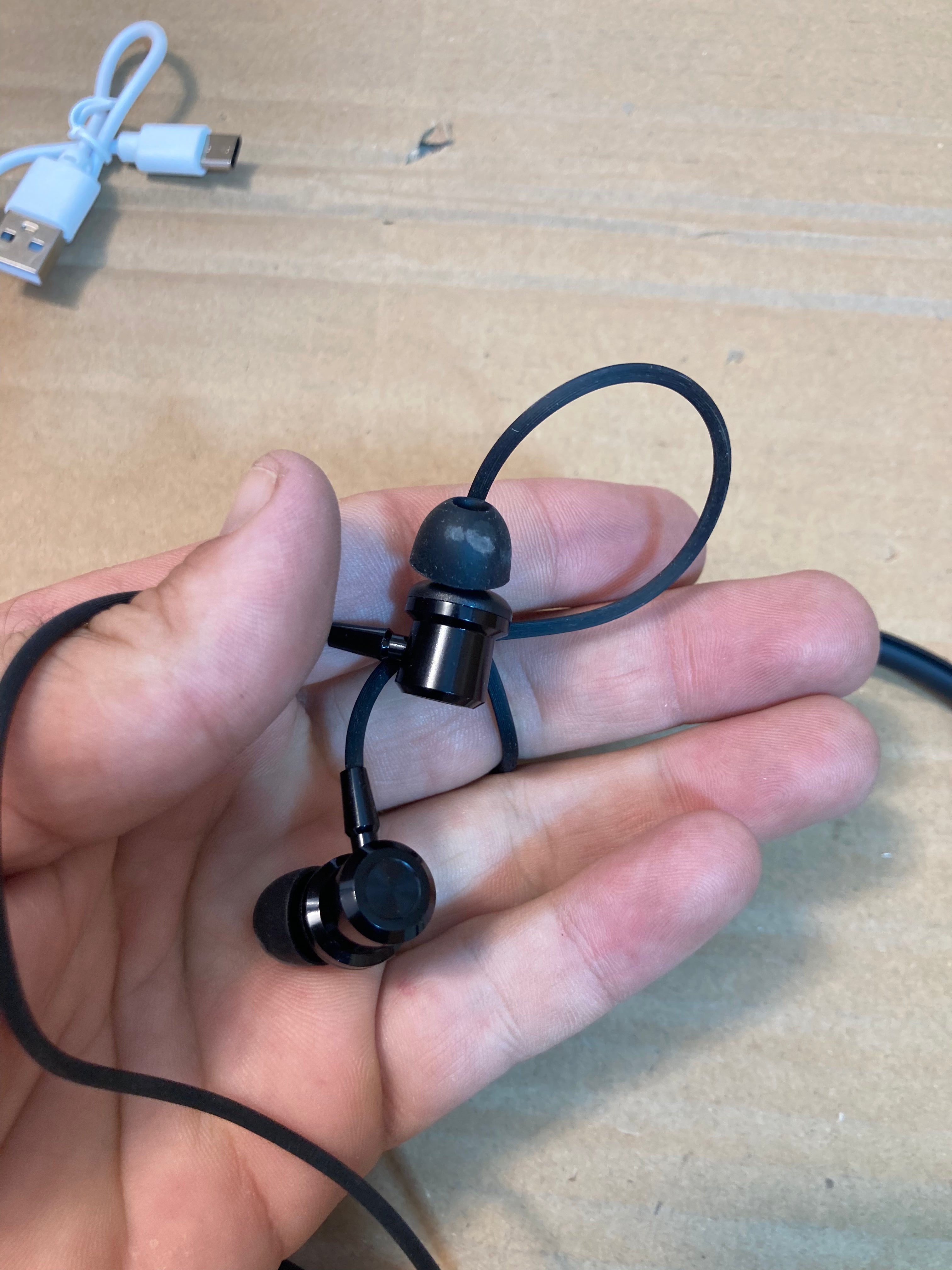 Kamal Magnetic Control Stereo Earphones - Neckband KNB03