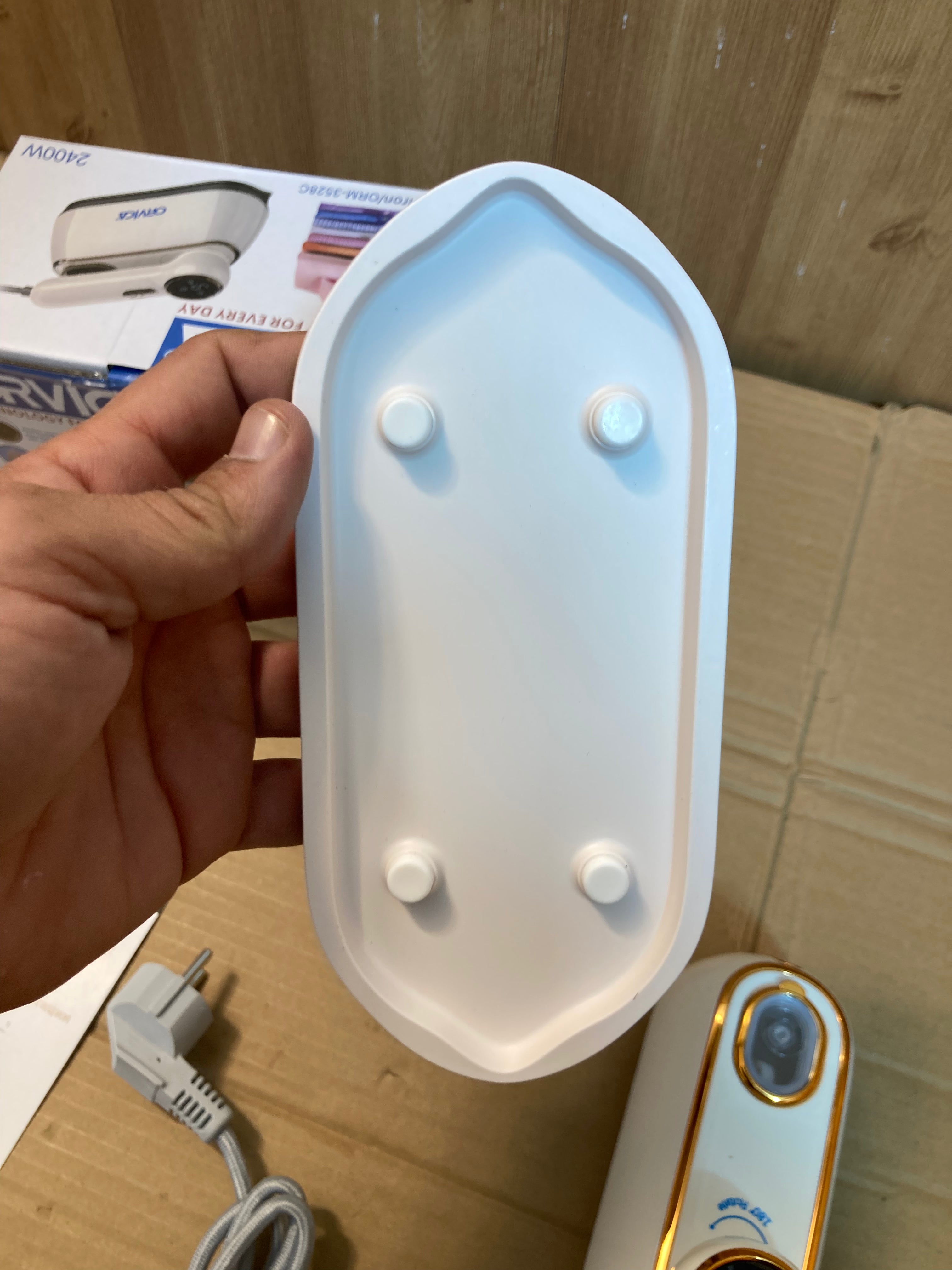 Orvica Russia Handheld Digital 2400W Steam Iron ORM-3528C