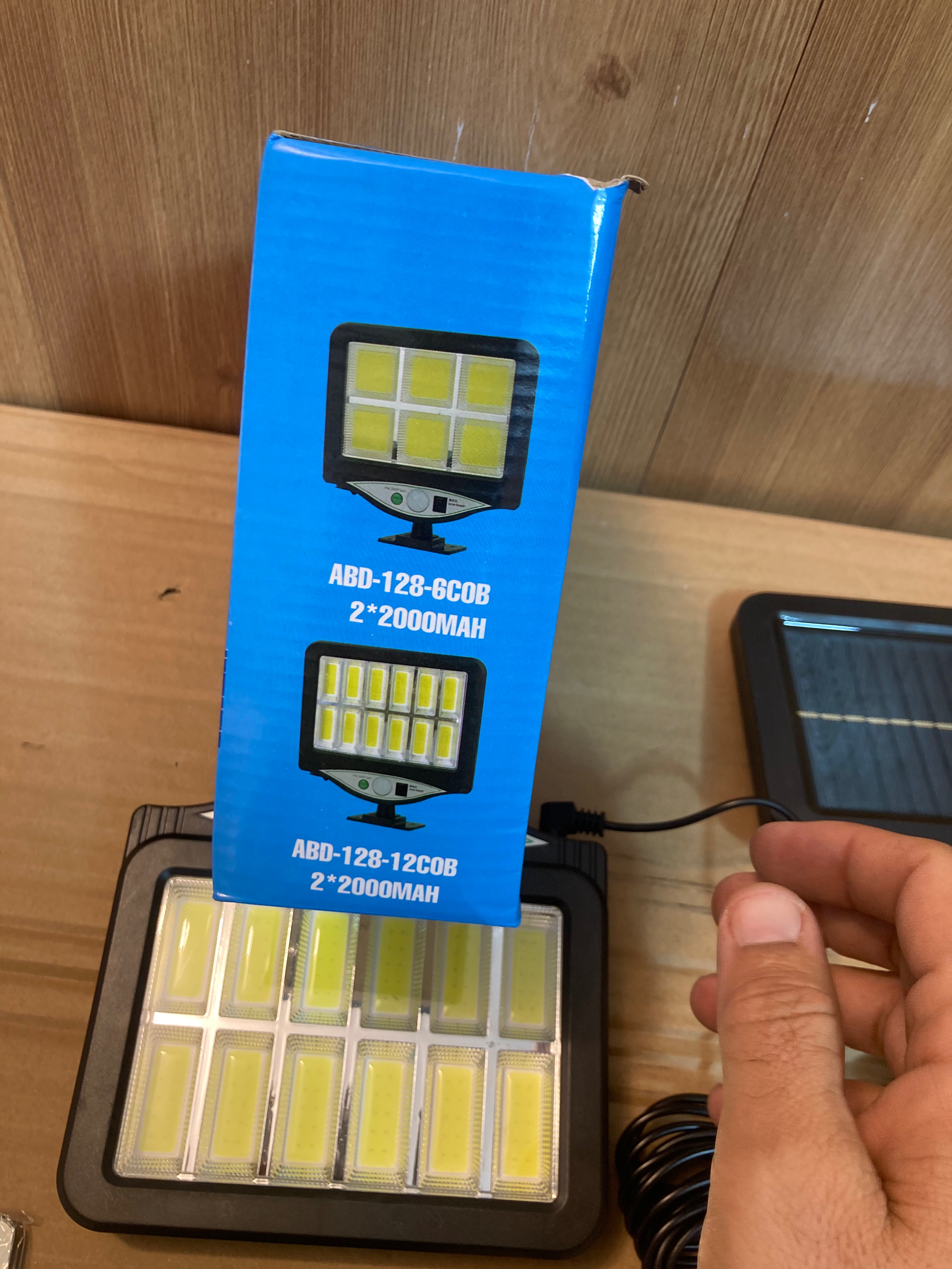 Solar Sensor Light With Remote Control ABD-128
