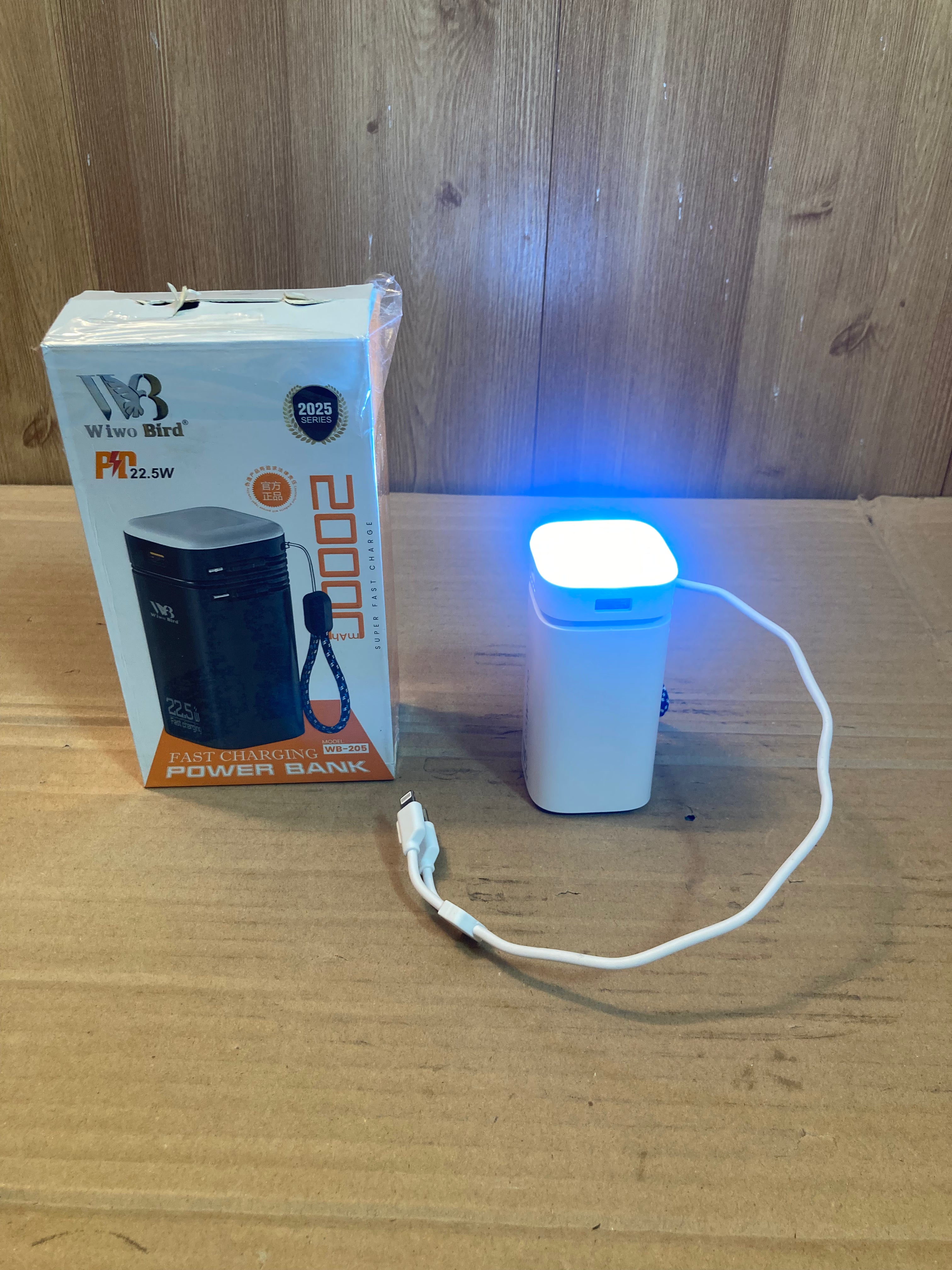 Wiwo Bird 20000mAh Fast Charging 22.5W PD Power Bank with Lamp WB-205