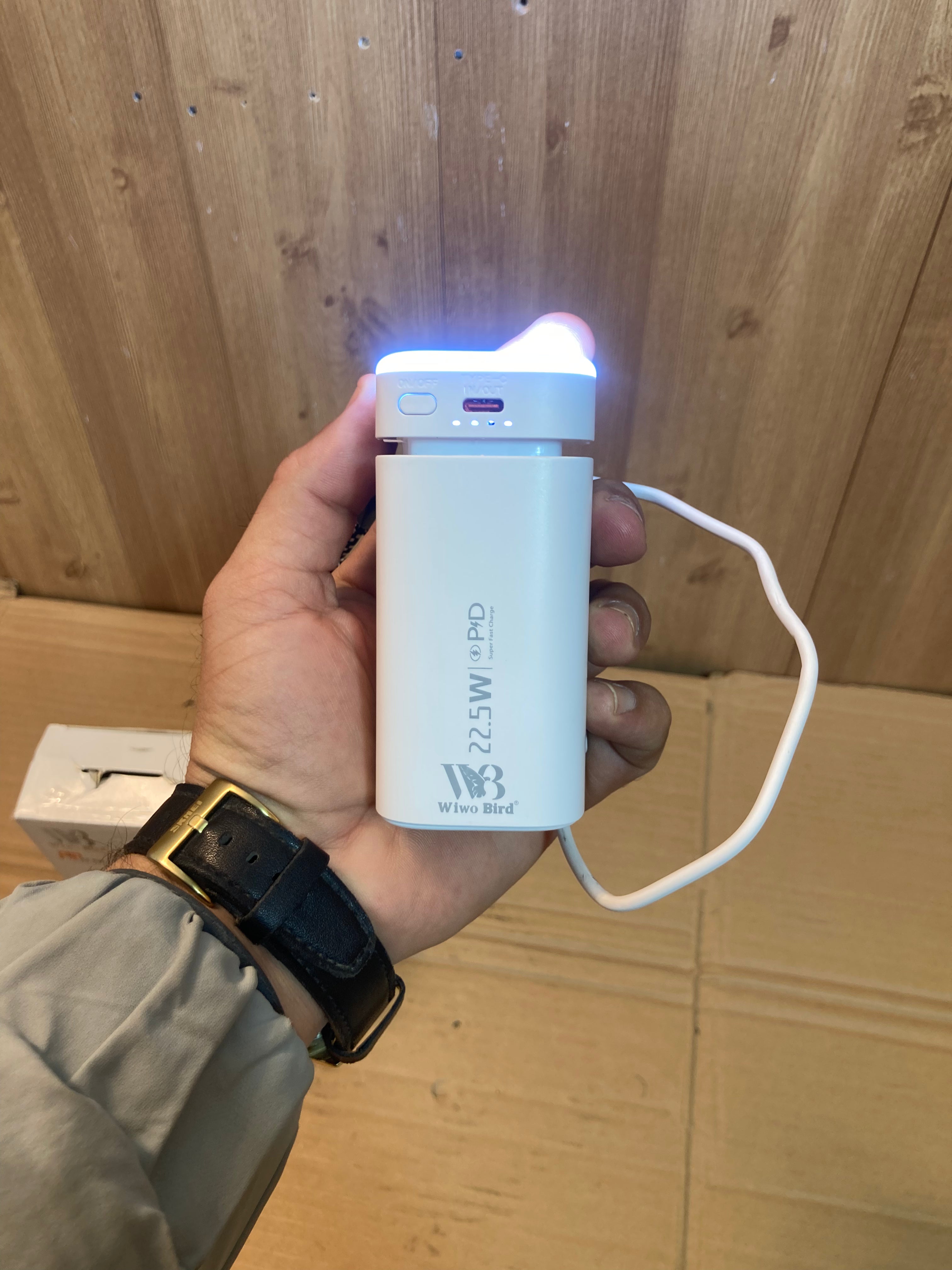 Wiwo Bird 20000mAh Fast Charging 22.5W PD Power Bank with Lamp WB-205