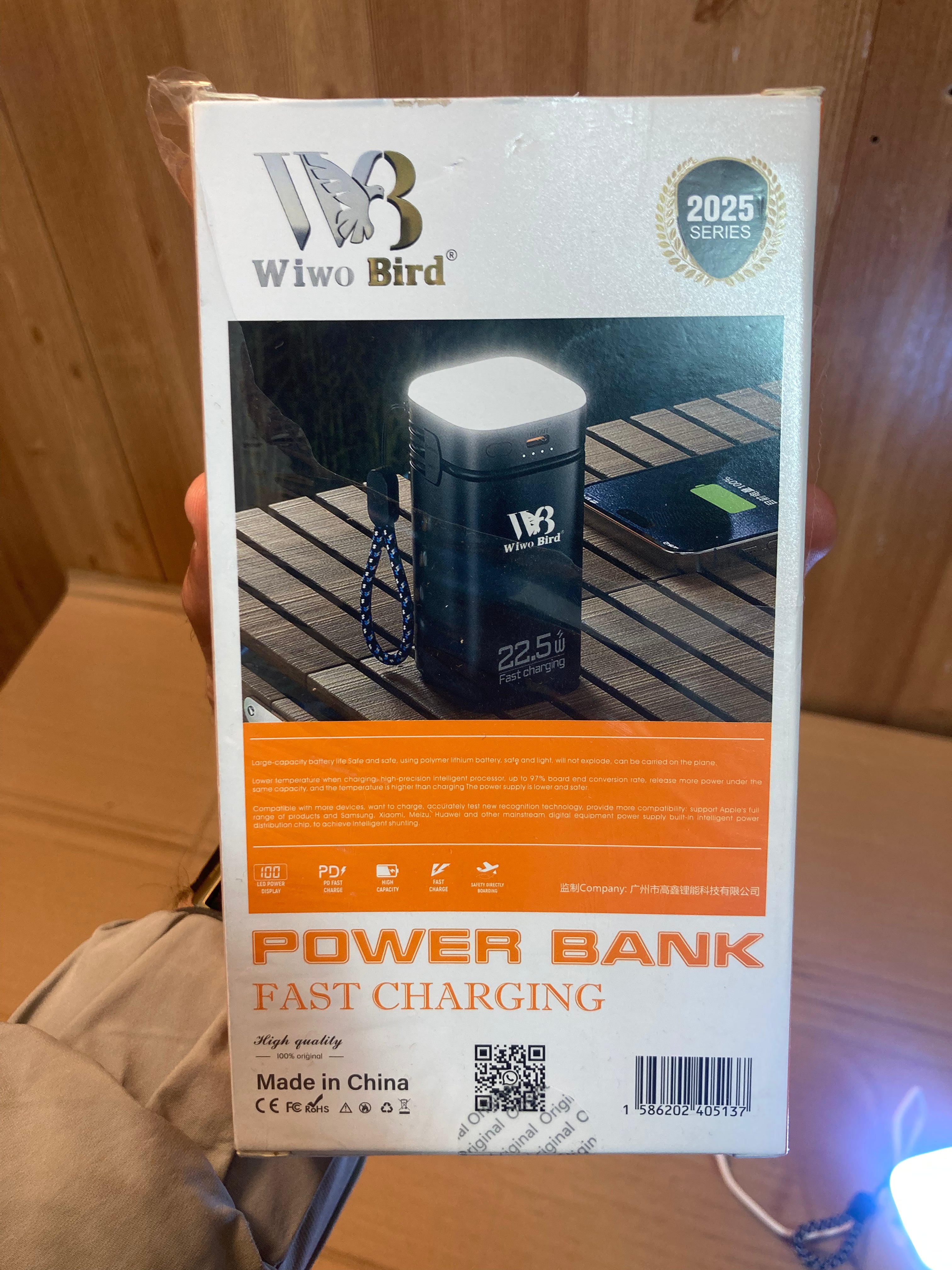 Wiwo Bird 20000mAh Fast Charging 22.5W PD Power Bank with Lamp WB-205