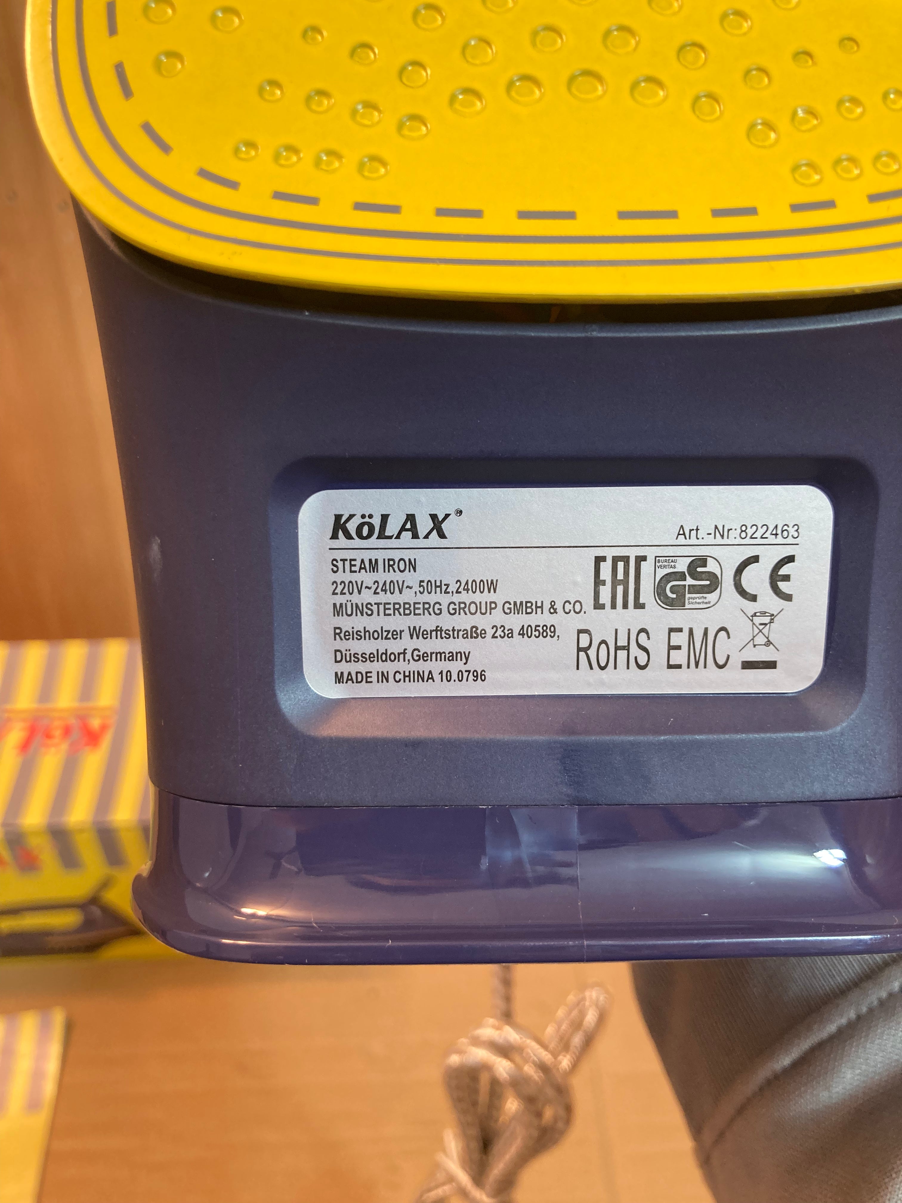 KoLAX Germany Ceramic Soleplate Steam Iron 2400W