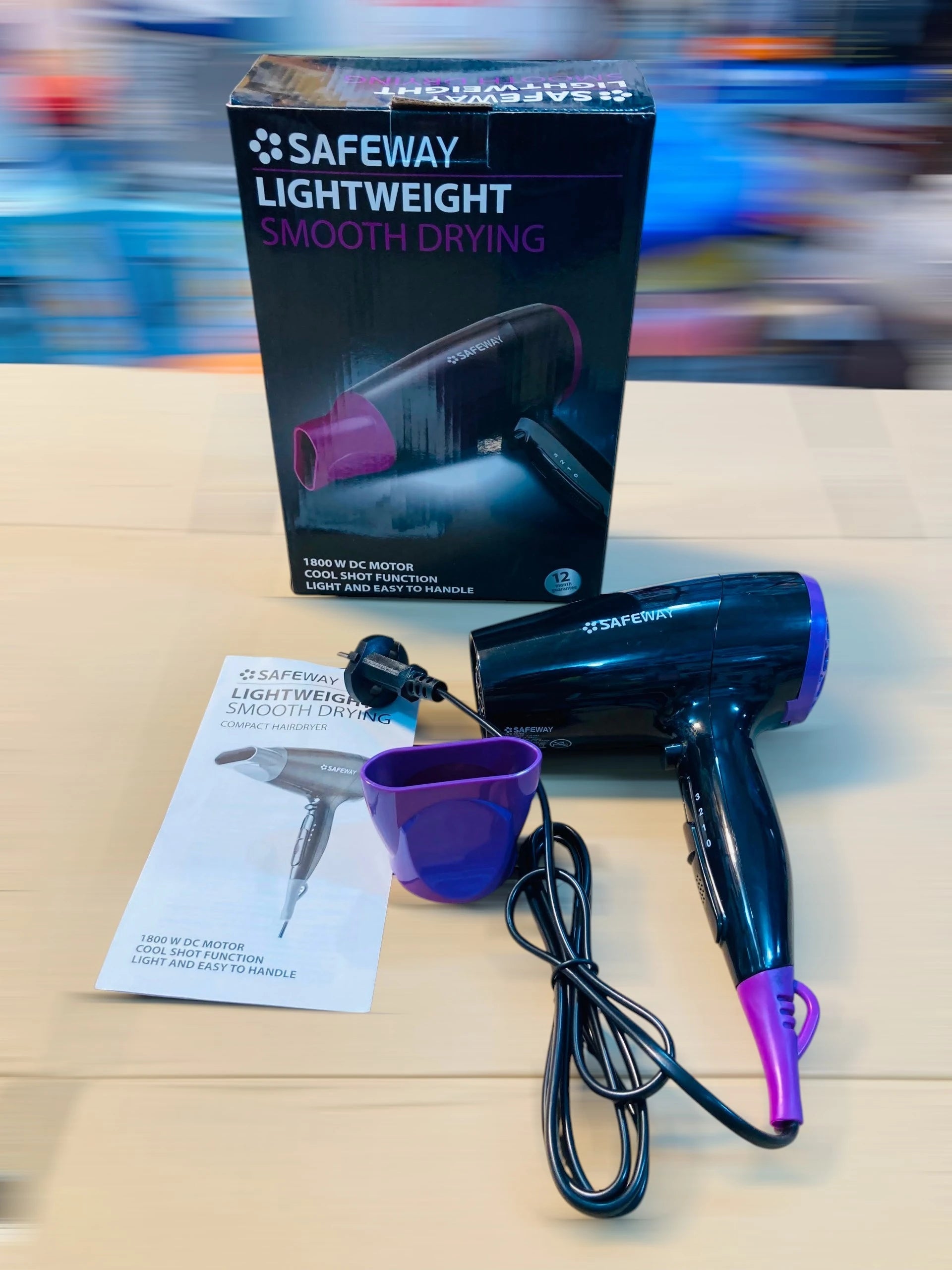 SAFEWAY Lightweight Smooth Drying 1800W Compact Hair Dryer  with Concentrator Nozzle & Cool Shot Function JA-184017