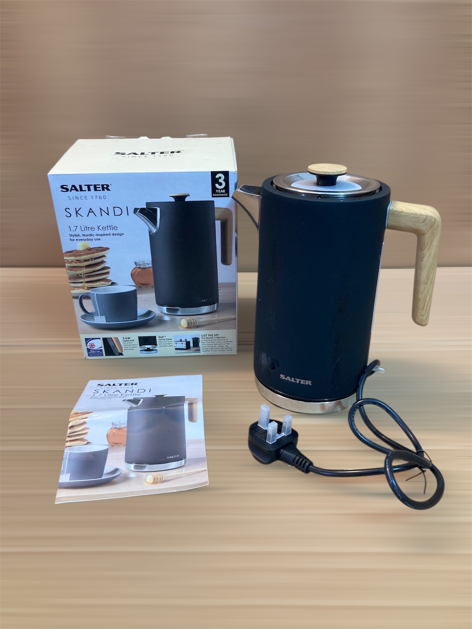 Salter 1.7L Stainless Steel Electric Kettle with Wooden Handle – 2500W Fast Boil