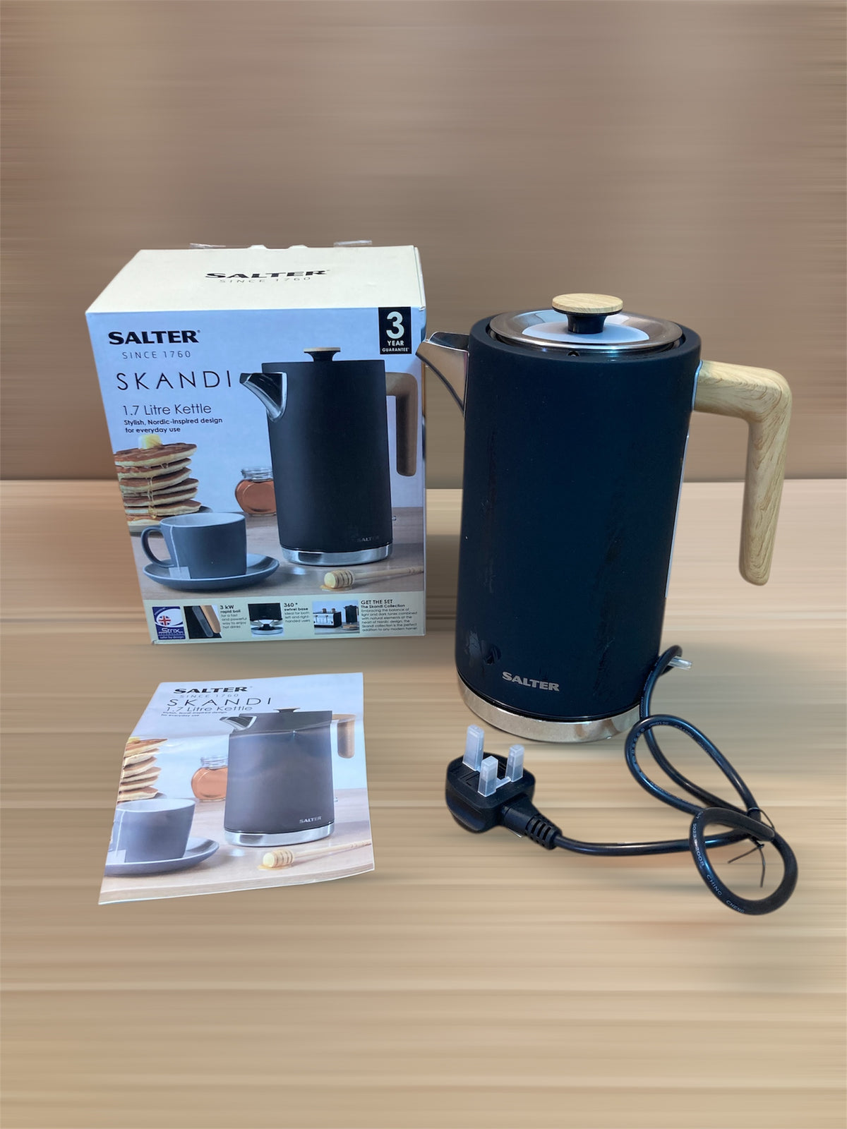 Salter Wooden Handle 1.7L Electric Kettle