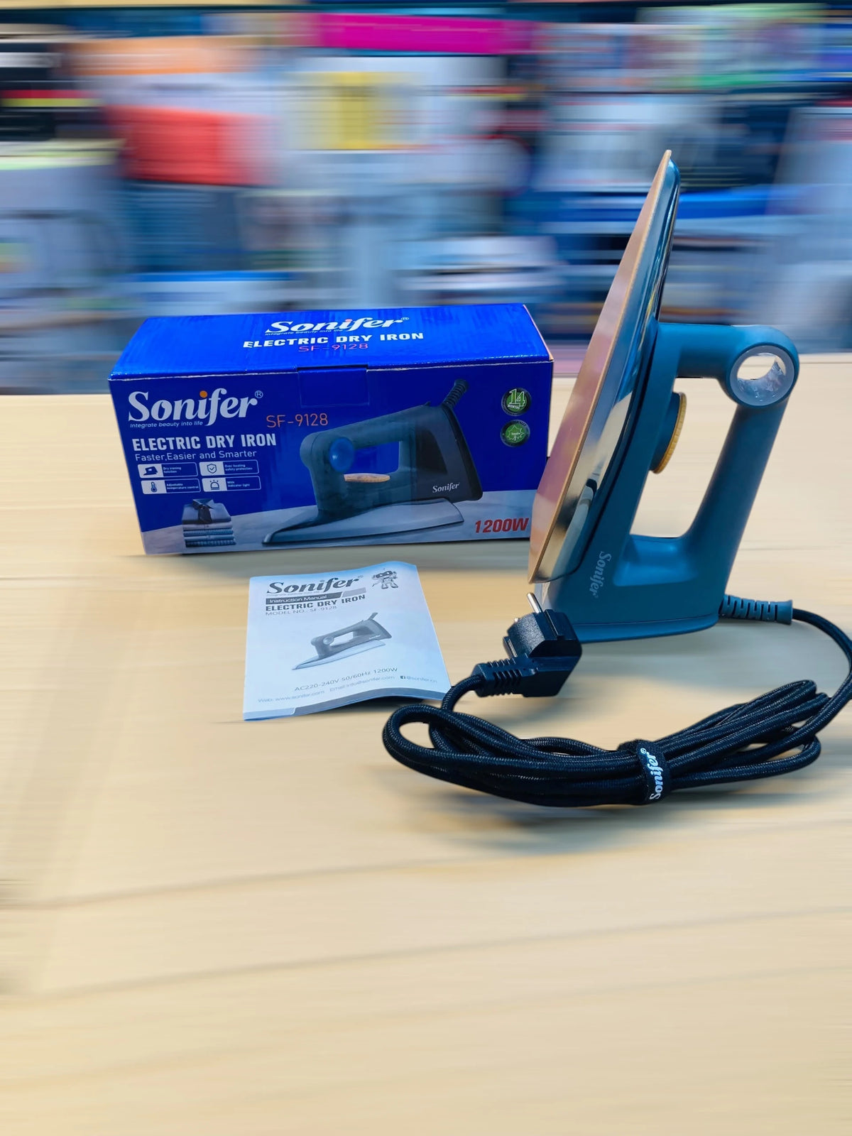 Sonifer Electric Dry Iron 1200W  Teflon Non-Stick Soleplate, Adjustable Temperature Control & Overheating Safety Protection SF-9128