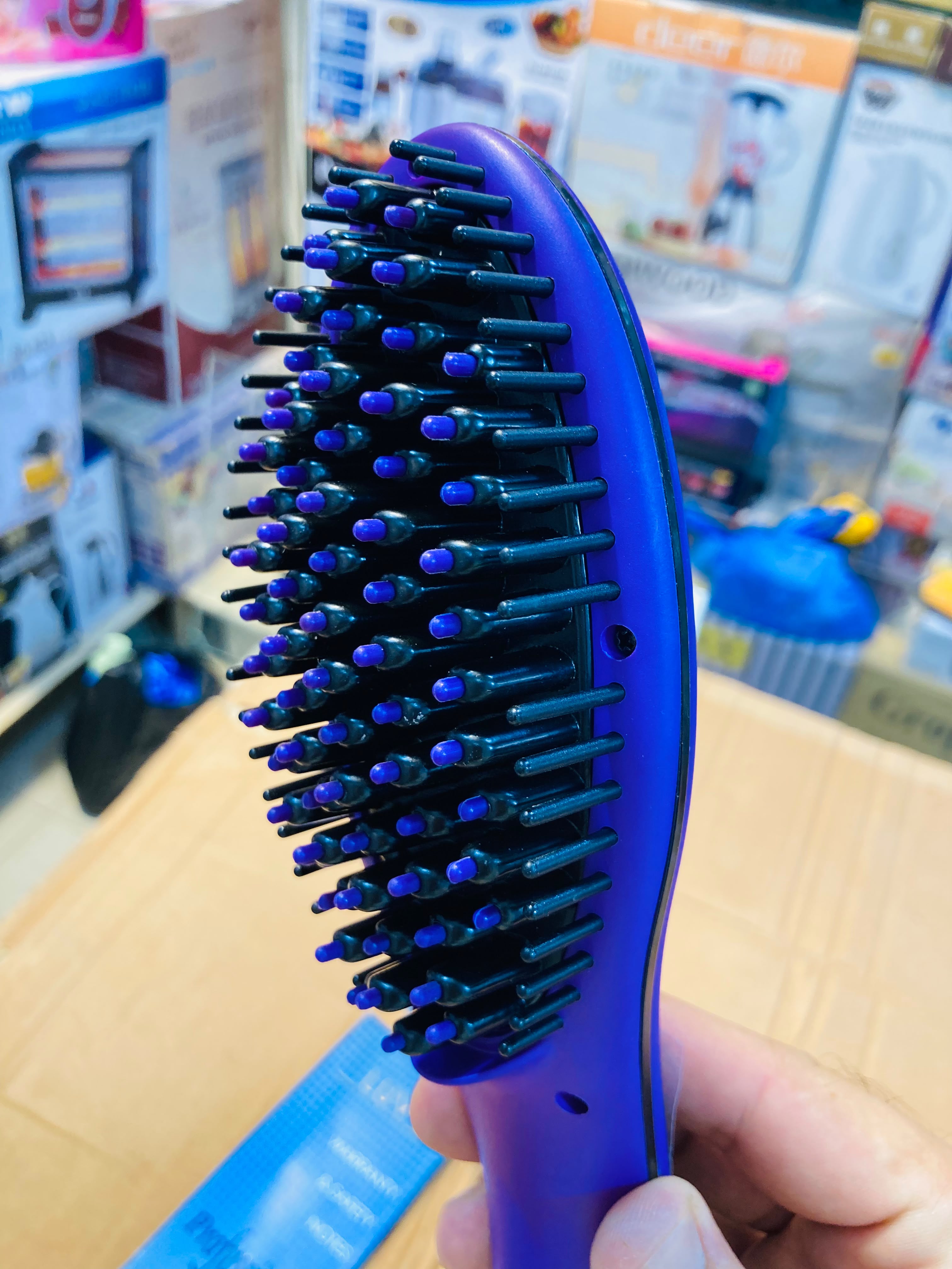 LUV Ceramic Hair Straightening Brush