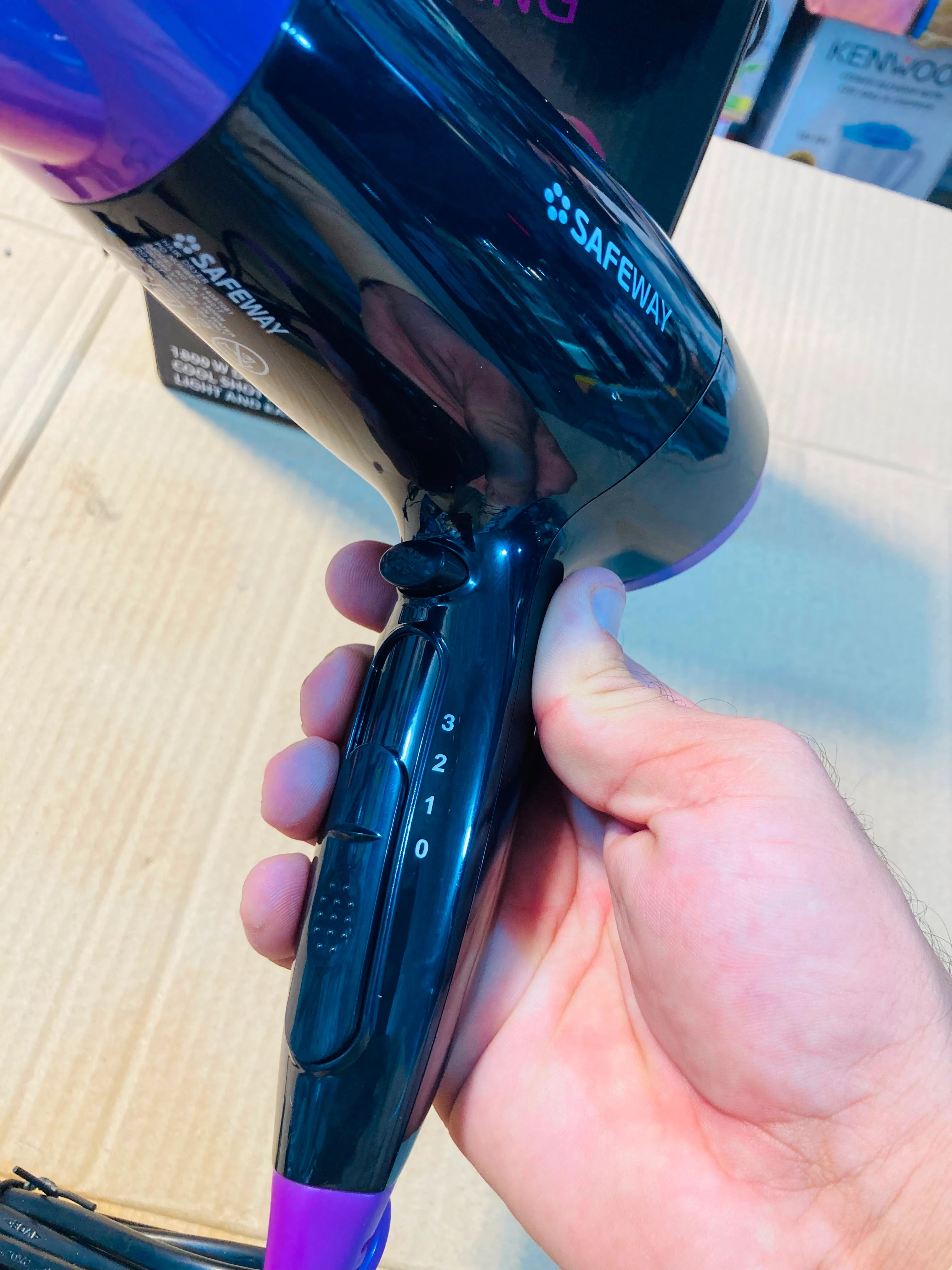 SAFEWAY Lightweight Smooth Drying 1800W Compact Hair Dryer  with Concentrator Nozzle & Cool Shot Function JA-184017