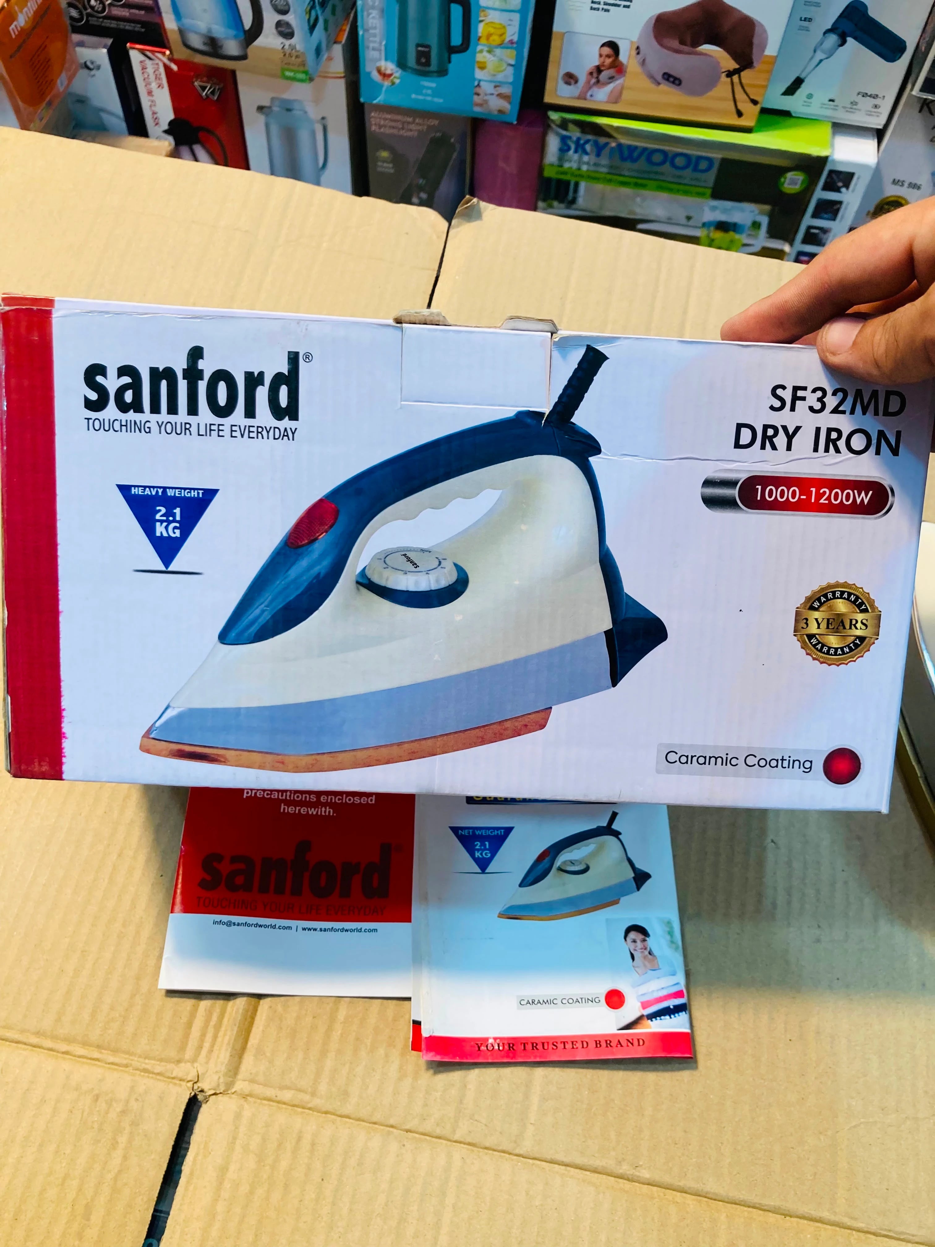 Sanford  1000-1200W Heavy Weight Dry Iron, Ceramic Coating Sole Plate SF32MD